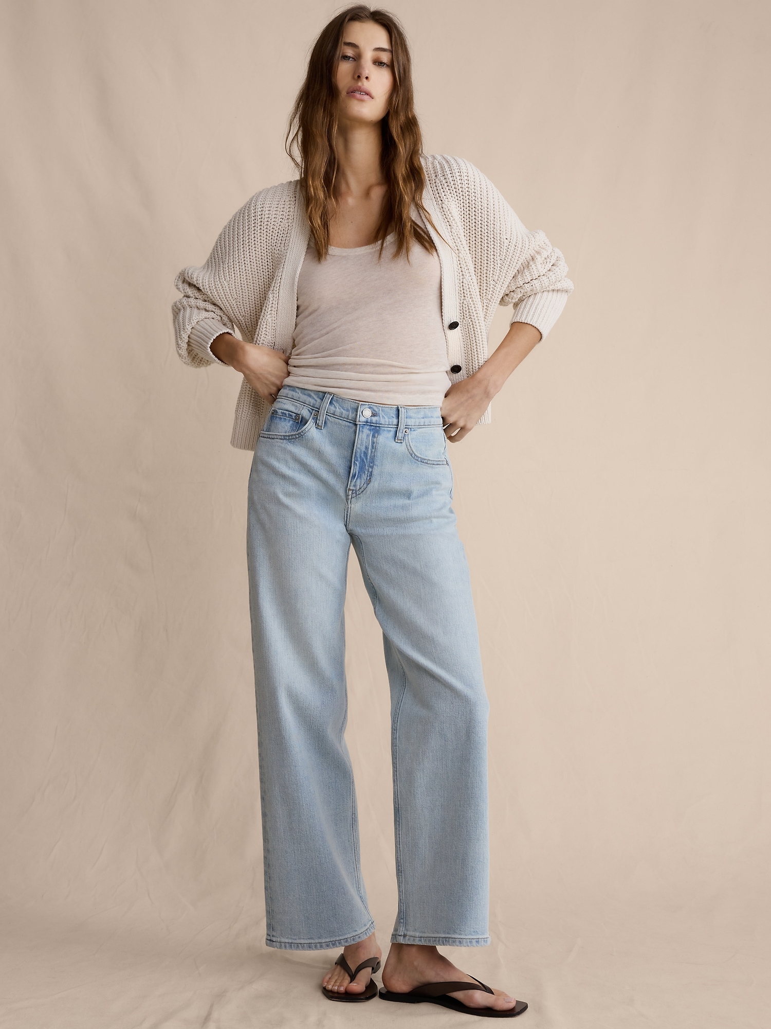 Image number 1 showing, Mid-Rise 90s Loose Crop Jean