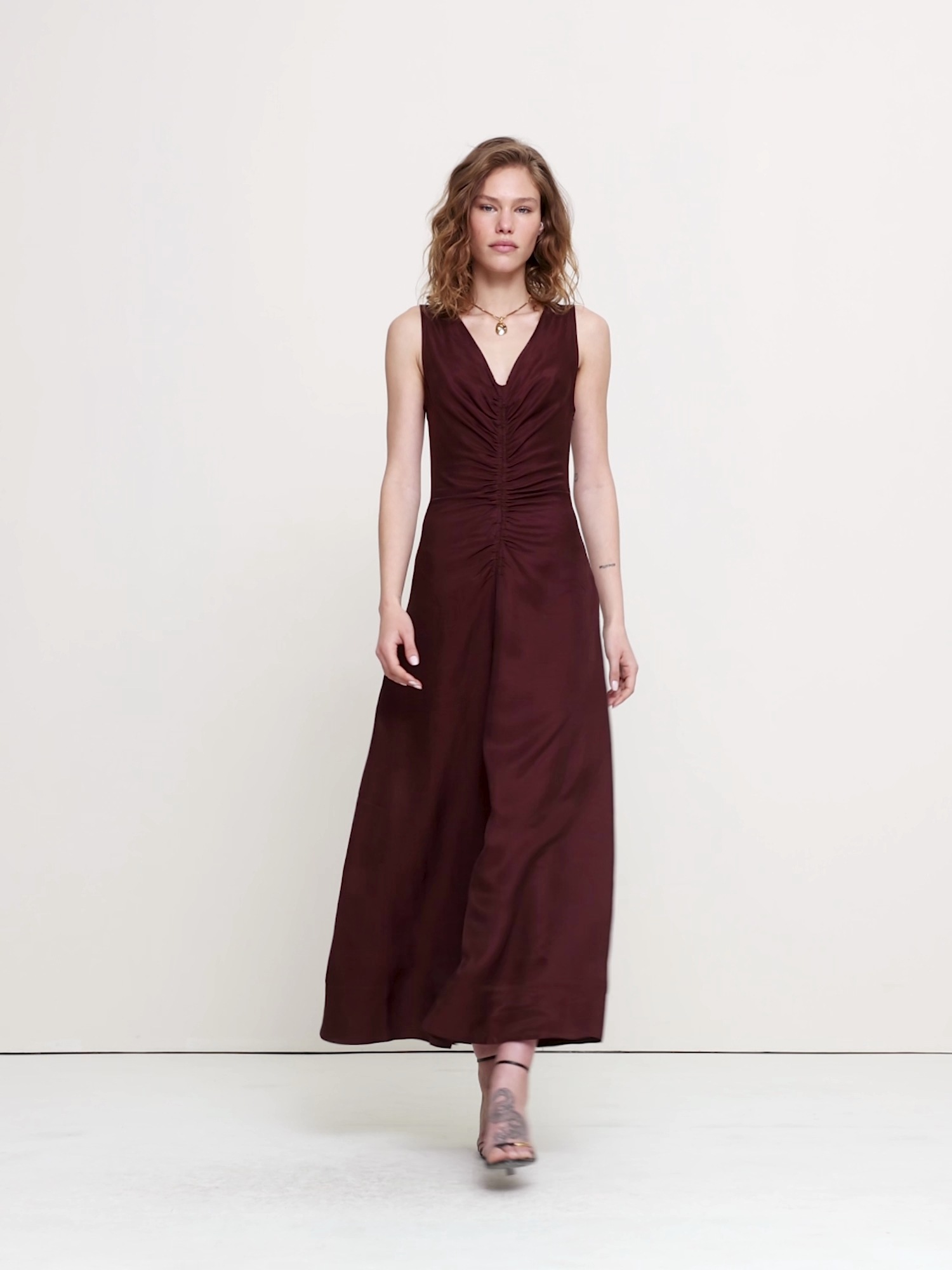 Viscose-Linen V-Neck Maxi Dress | Banana Republic
