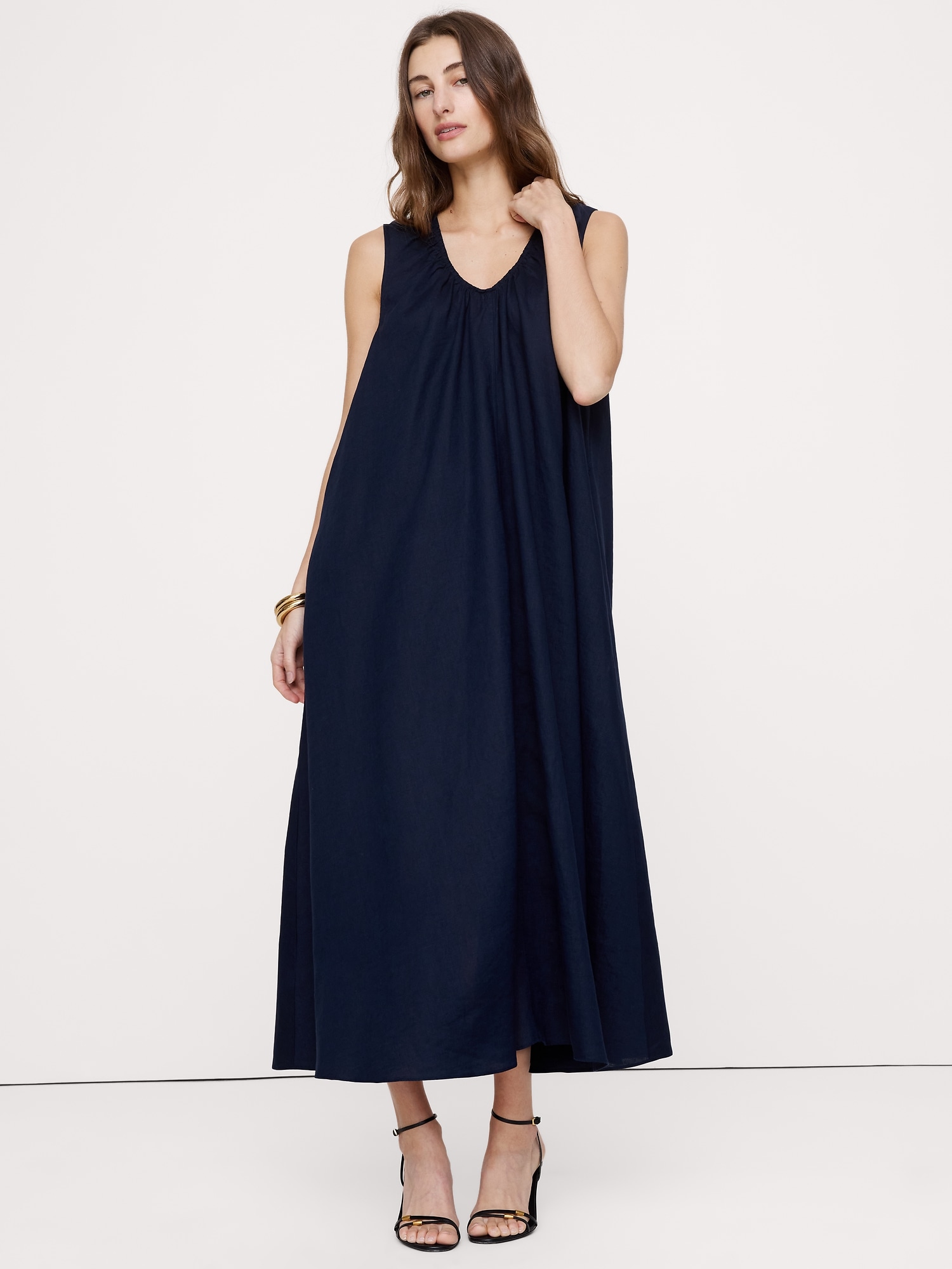 Image number 1 showing, Linen Scoop-Neck Maxi Dress
