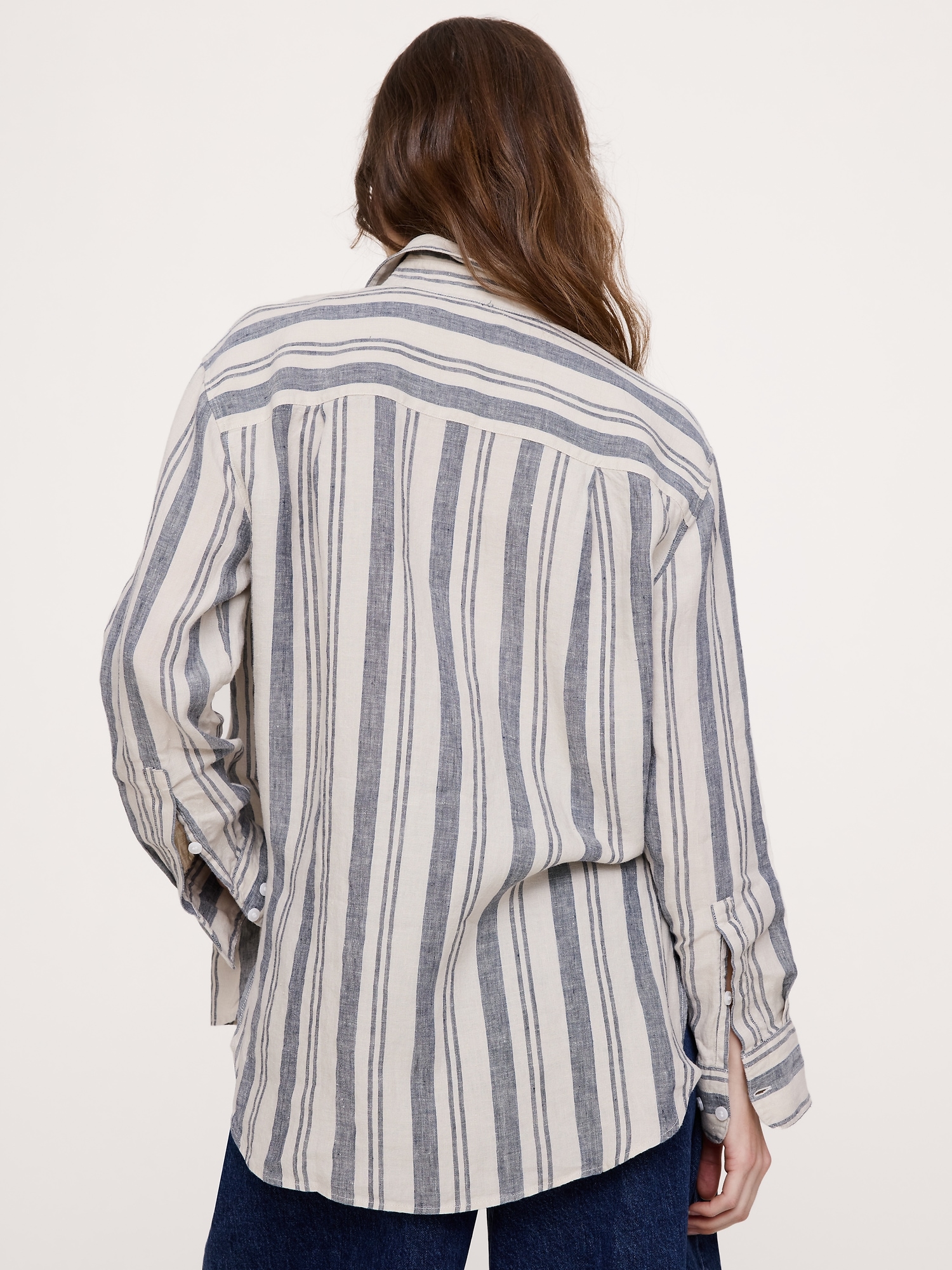 Image number 3 showing, The Oversized Linen Shirt