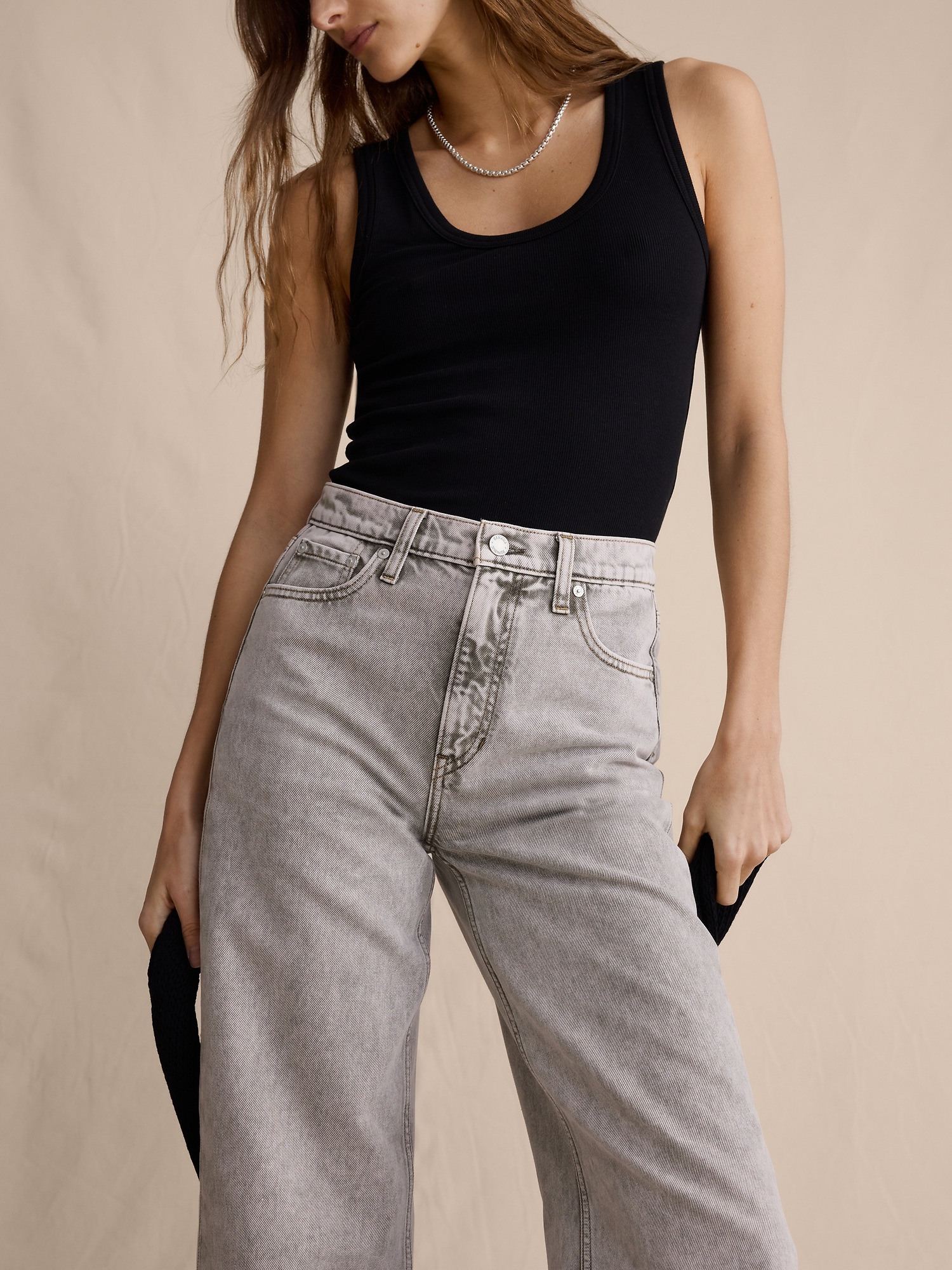 Женские джинсы Banana Republic The Icon Classic Wide-Leg Crop Jean, цвет: Серый бежевый — фото 3