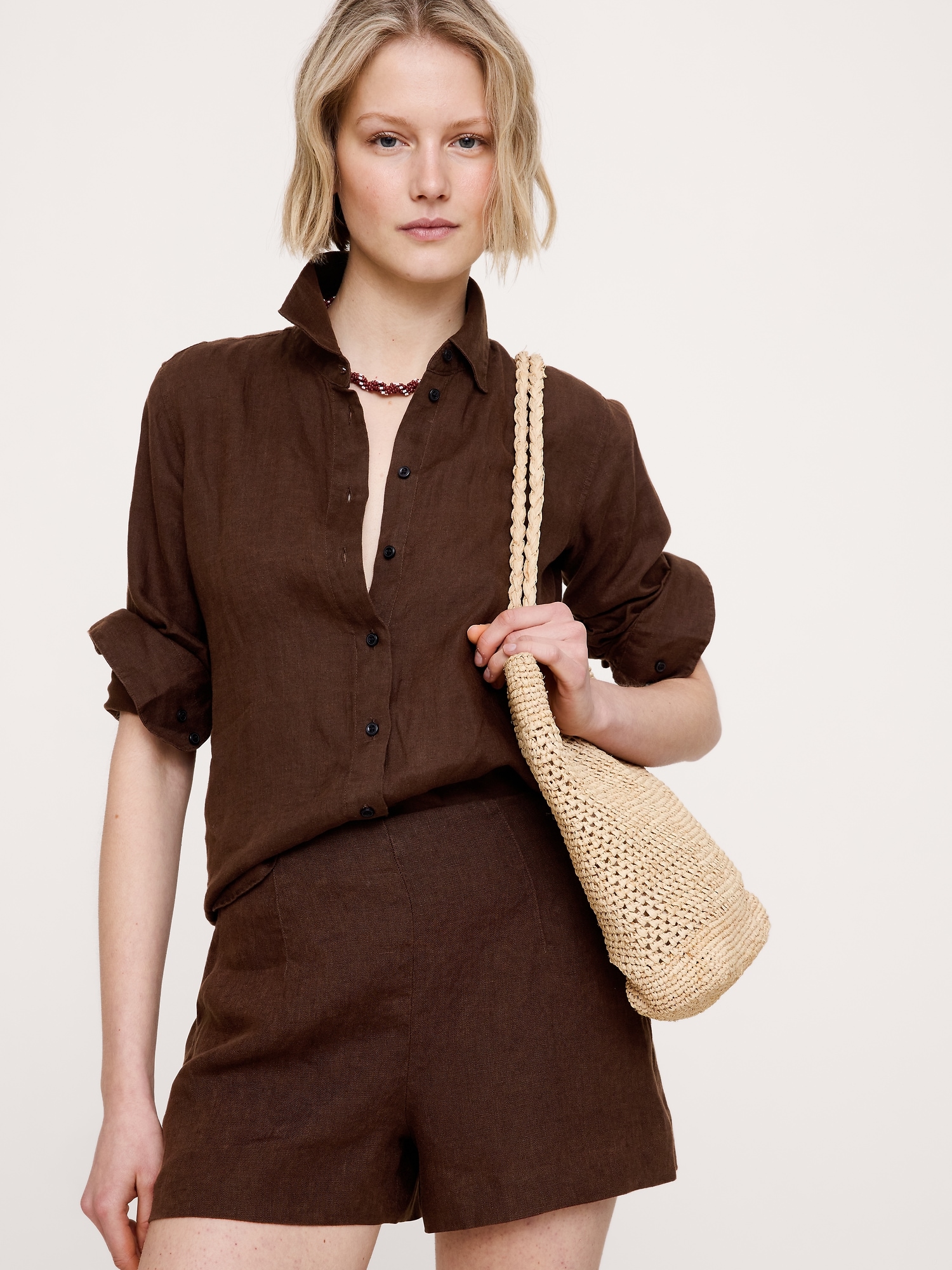 Image number 1 showing, High-Rise 3" Linen Short