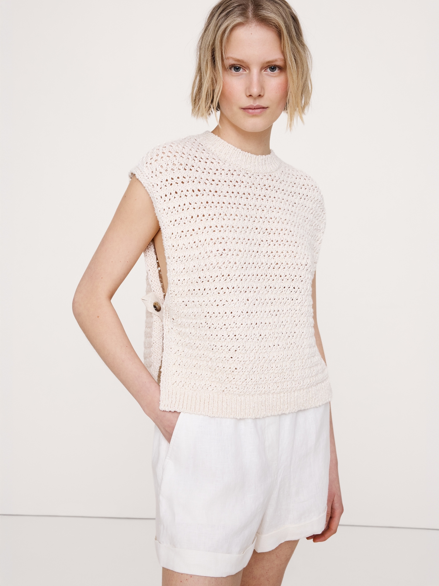 Image number 5 showing, 3.5" Paperbag-Waist Pull-On Linen Short