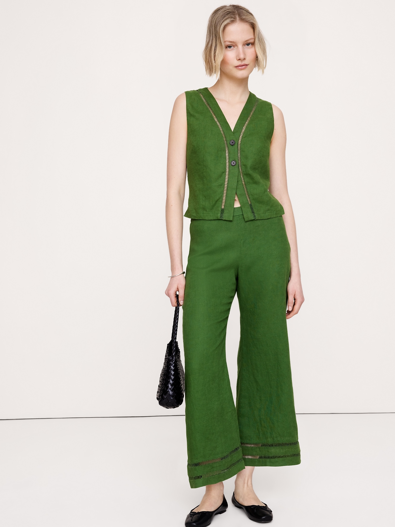 Image number 6 showing, Mid-Rise Kick-Flare Linen Ankle Pant