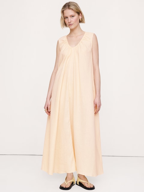 Linen Scoop-Neck Maxi Dress
