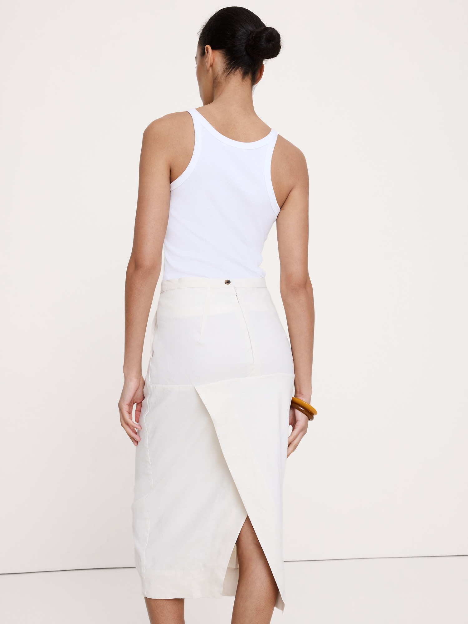 Image number 3 showing, Stretch Linen-Viscose Pencil Skirt