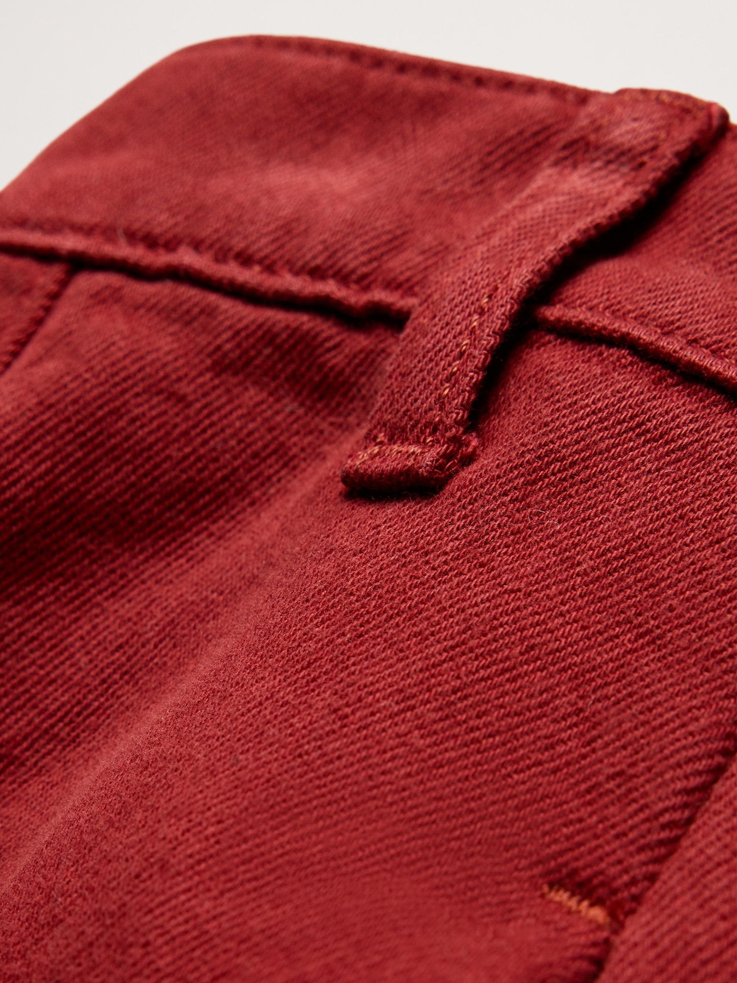 Image number 7 showing, Mid-Rise Loose Pleated Crop Jean