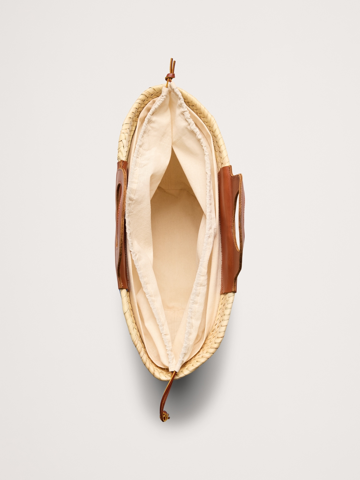 Image number 5 showing, Póvoa Large Embroidered Basket By Entrudo