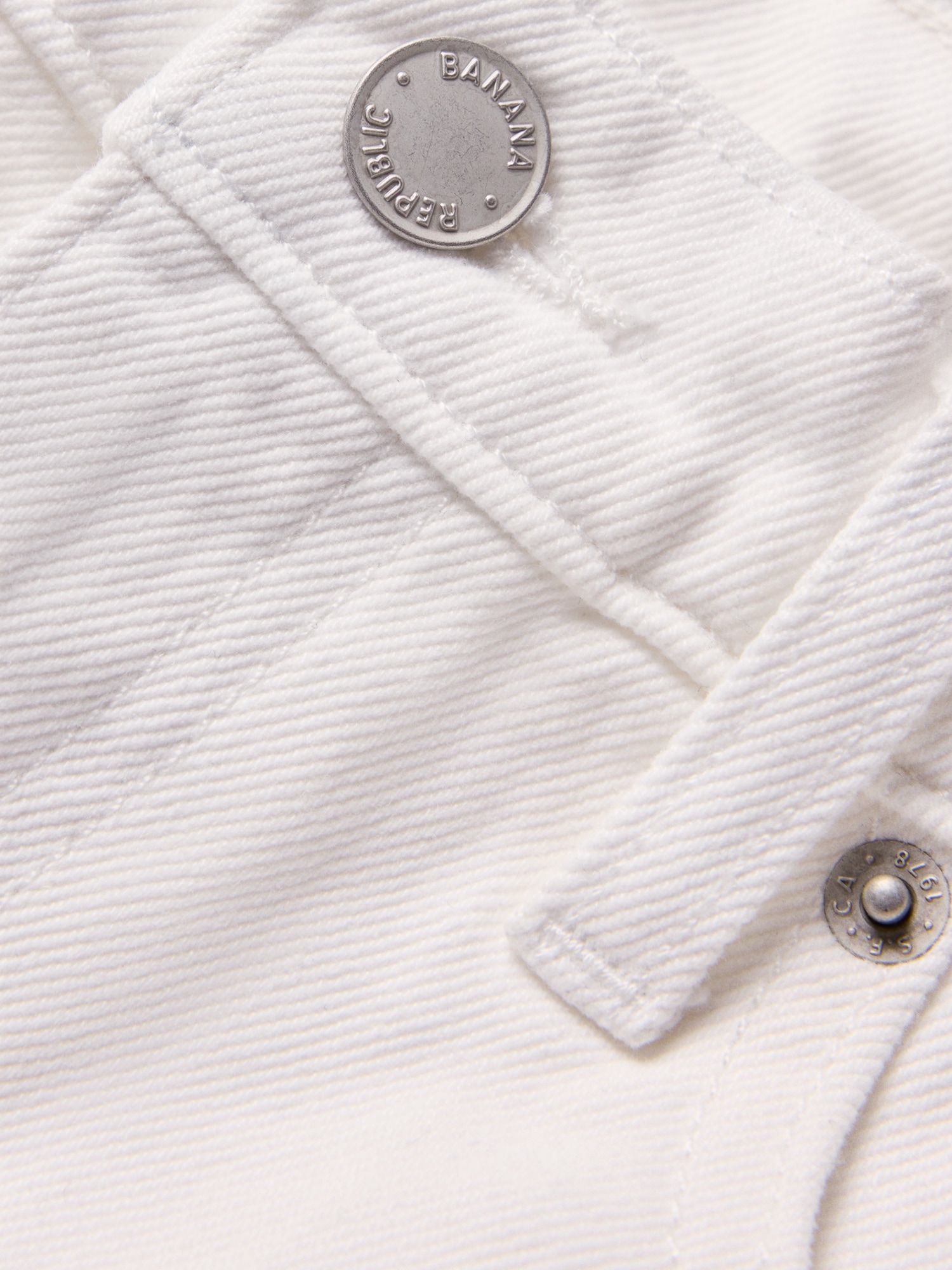 Image number 7 showing, The Icon Classic Wide-Leg Crop Jean