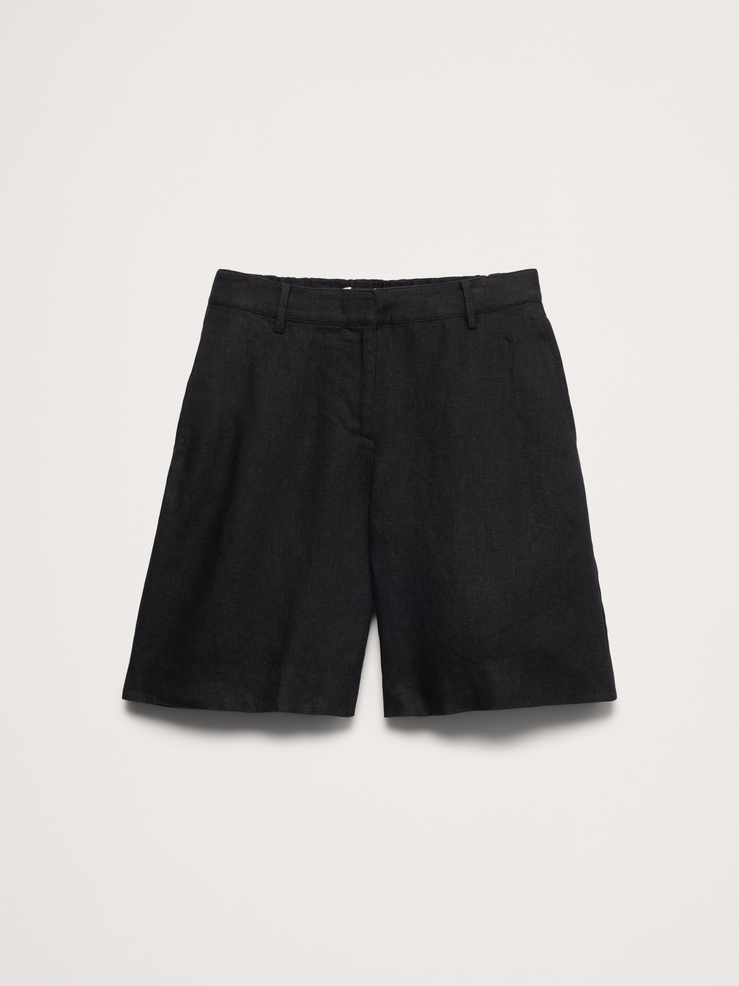 Женские шорты Banana Republic The Everyday Bermuda Short in Linen, цвет: Чёрный — фото 4