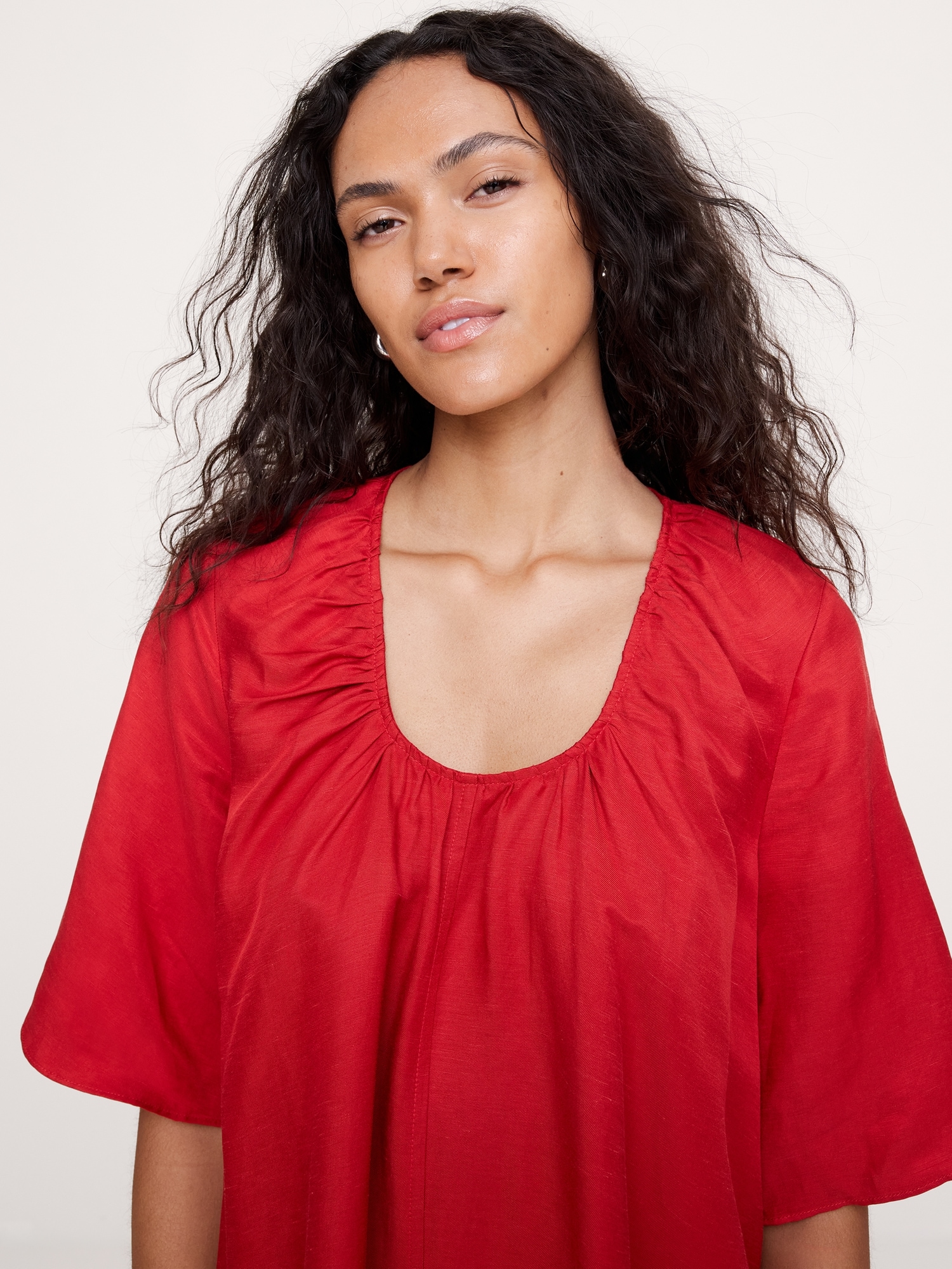 Image number 4 showing, Viscose-Linen Scoop-Neck Mini Dress