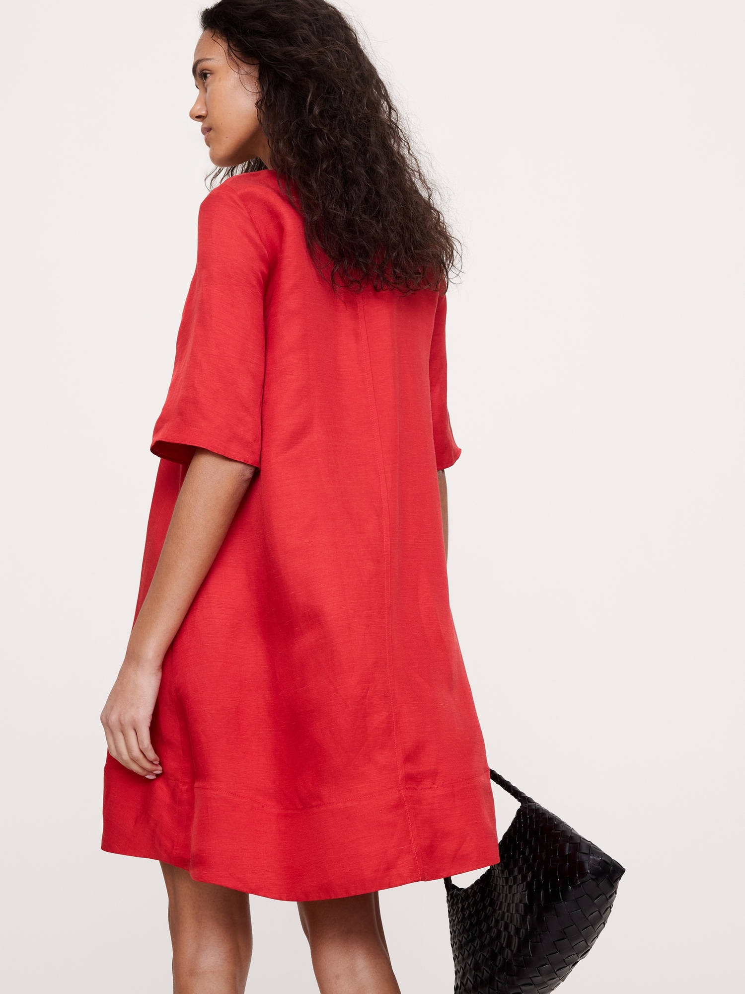 Image number 3 showing, Viscose-Linen Scoop-Neck Mini Dress