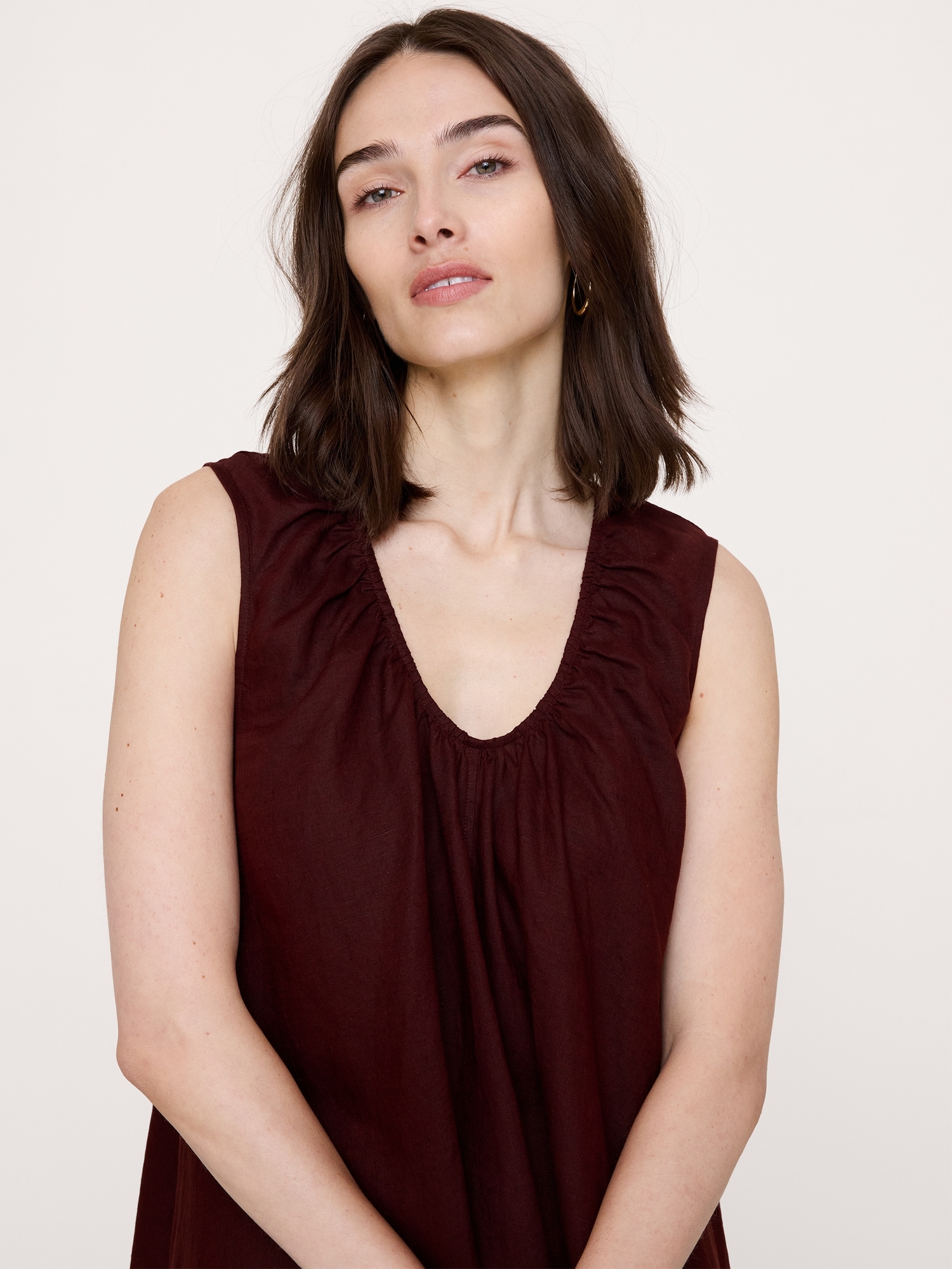 Image number 5 showing, Linen Scoop-Neck Maxi Dress