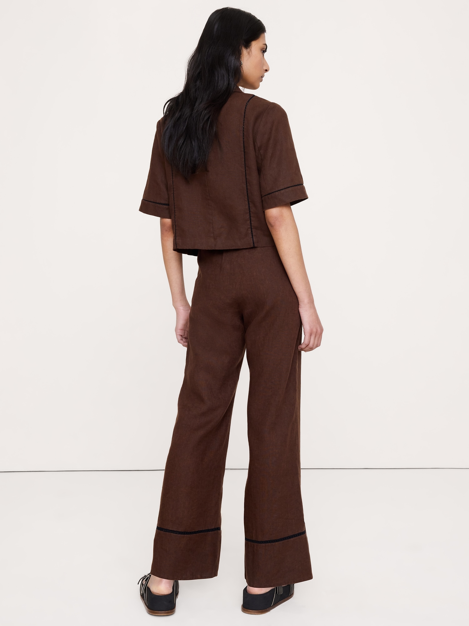 Image number 2 showing, Mid-Rise Kick-Flare Linen Ankle Pant