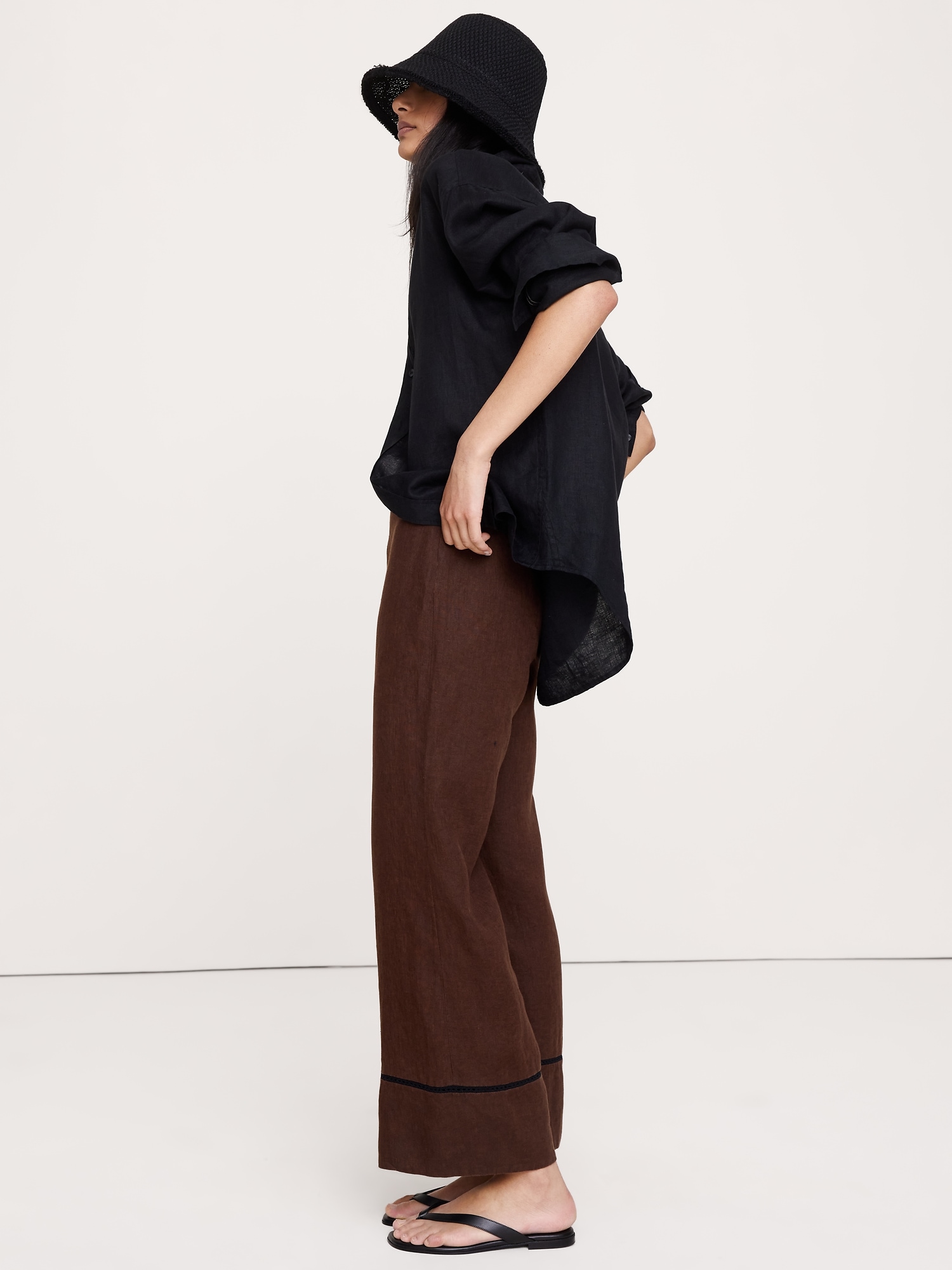 Image number 4 showing, Mid-Rise Kick-Flare Linen Ankle Pant