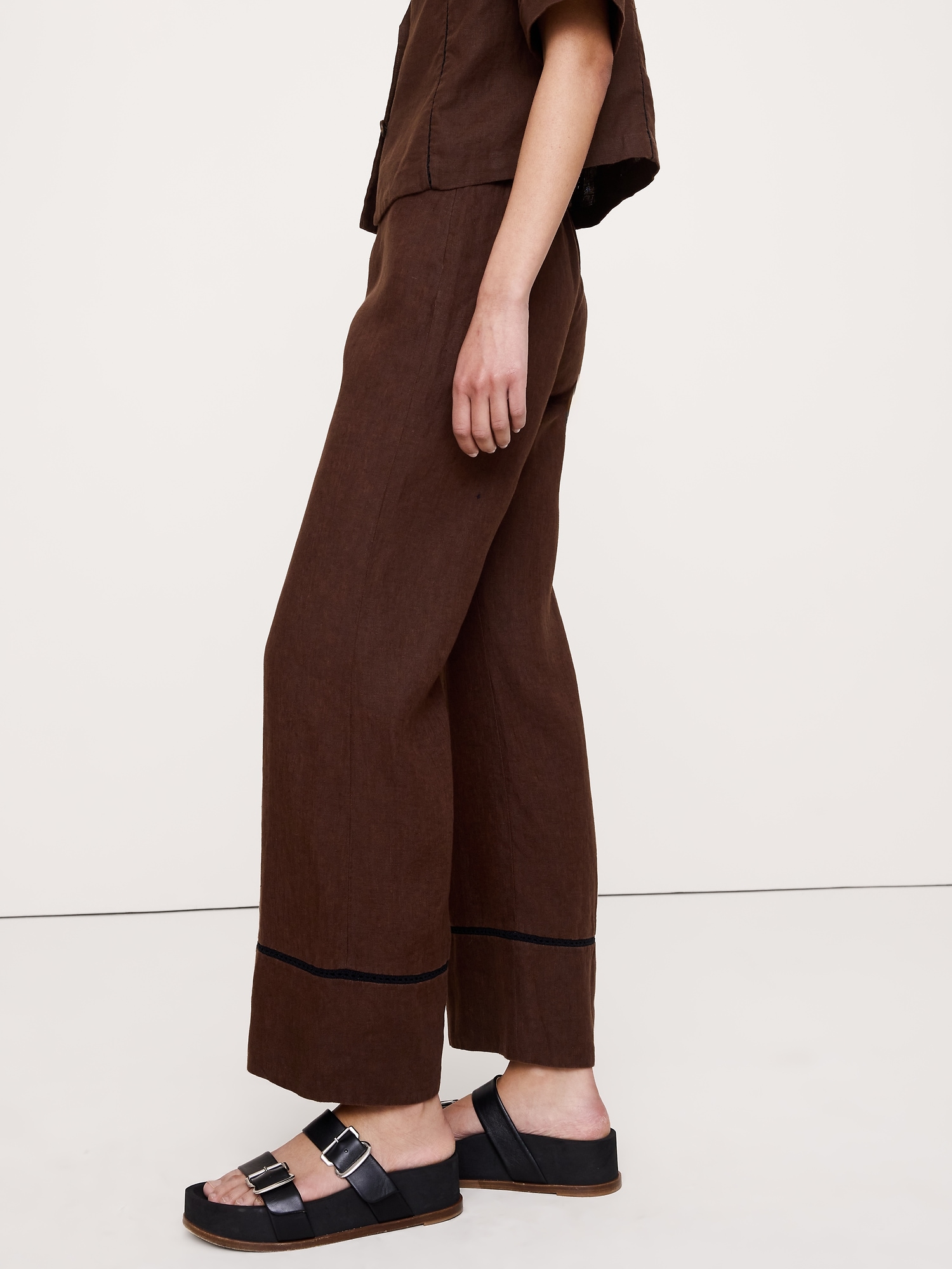 Image number 3 showing, Mid-Rise Kick-Flare Linen Ankle Pant