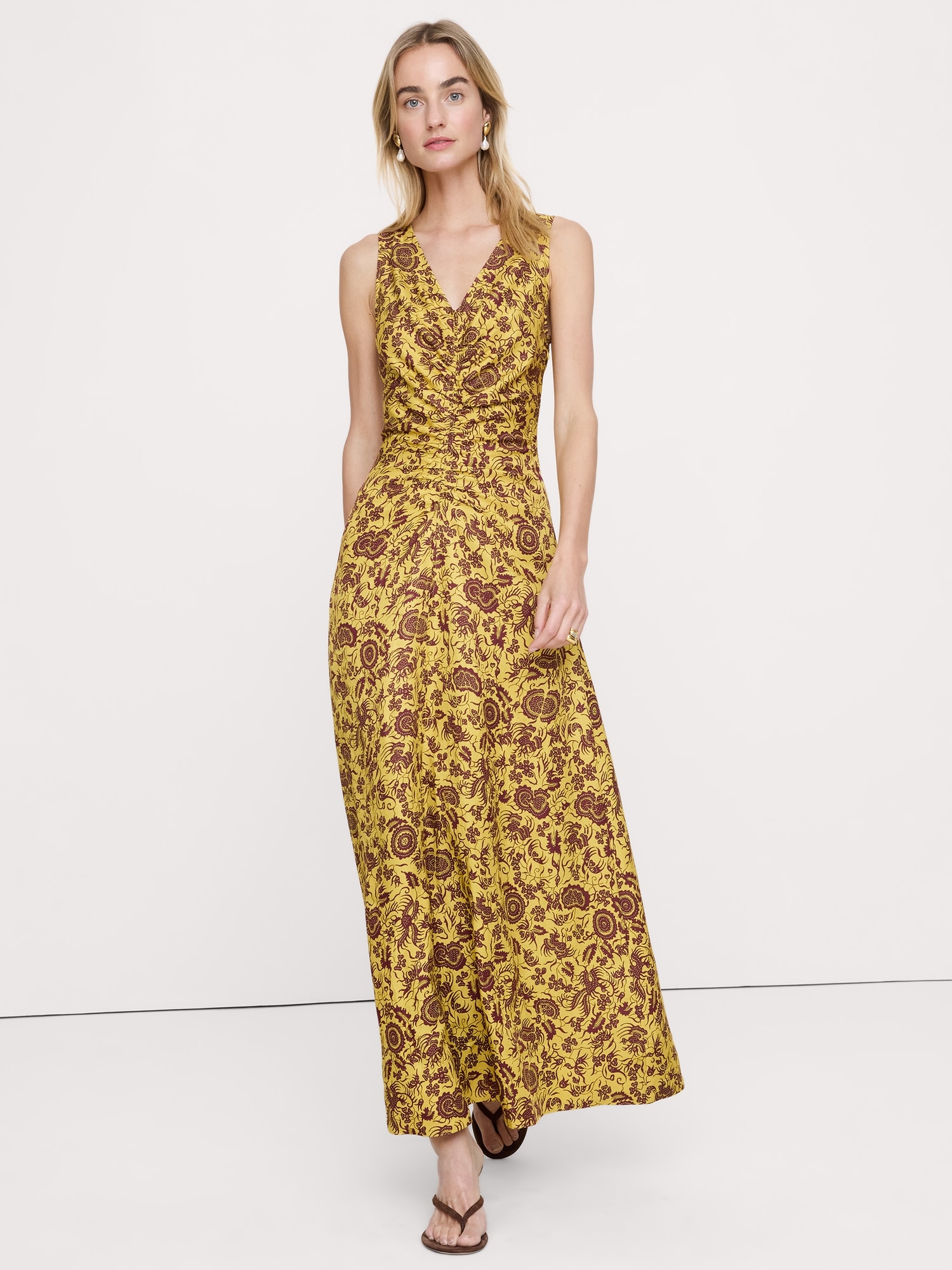 Image number 1 showing, Viscose-Linen V-Neck Maxi Dress