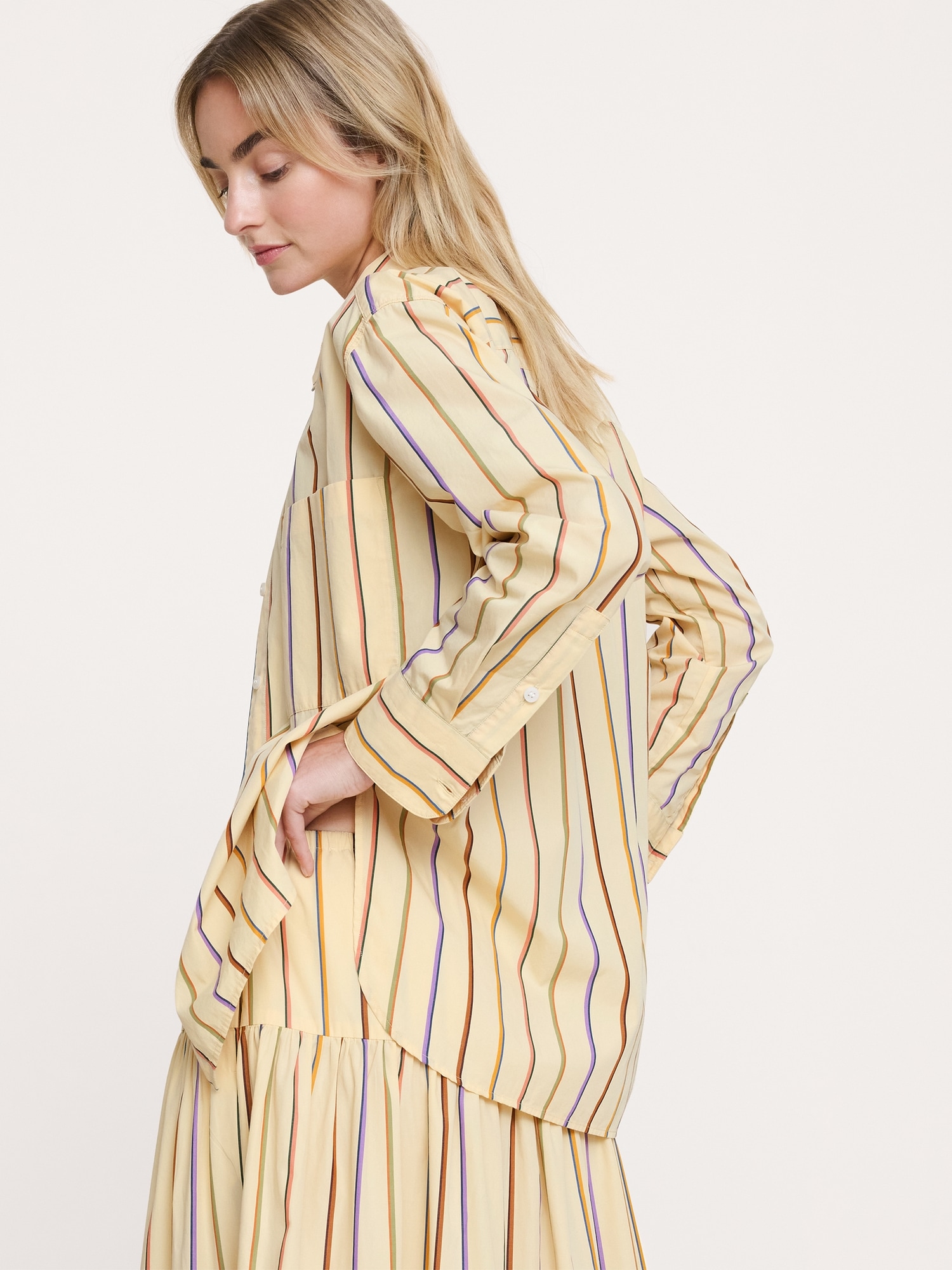 Image number 3 showing, The Oversized Shirt in Cotton Poplin