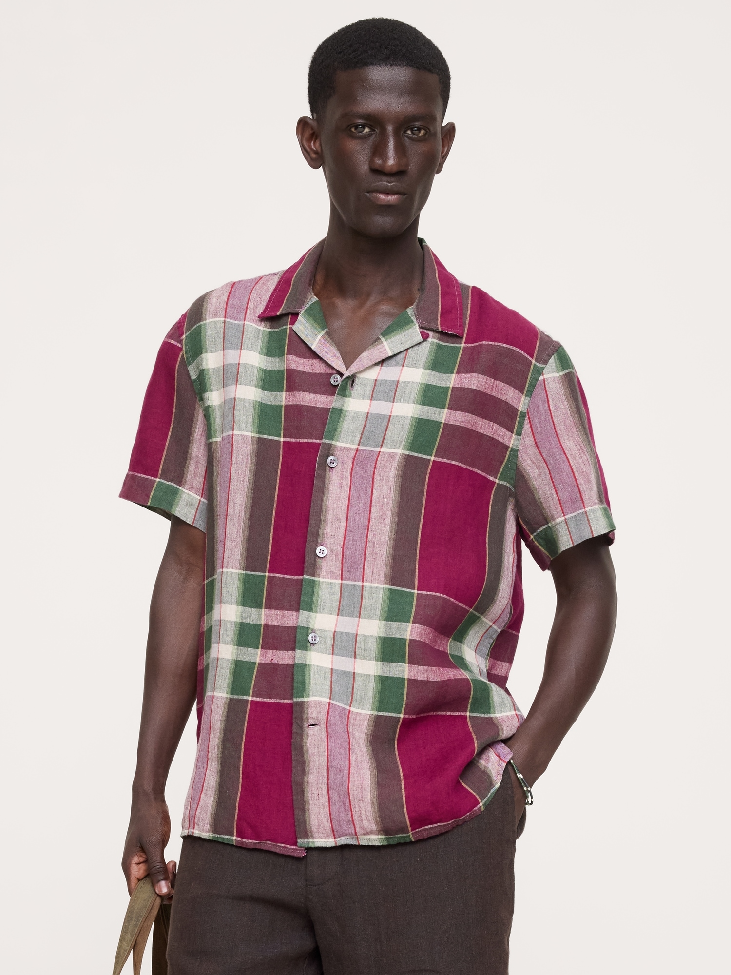Image number 1 showing, Standard-Fit Linen Resort Shirt