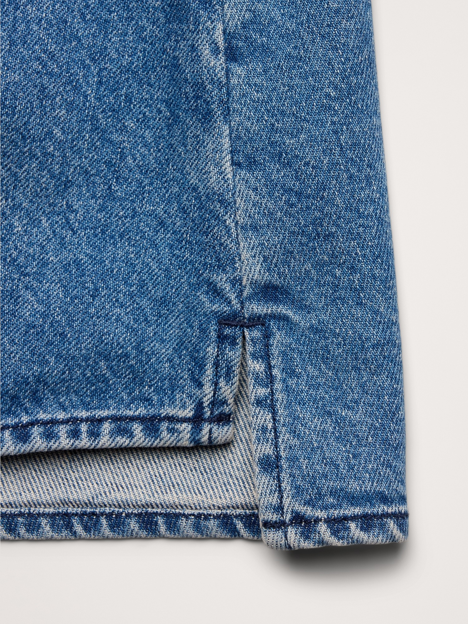 Женская куртка Banana Republic Denim Flare-Sleeve, цвет: Средняя варка — фото 6
