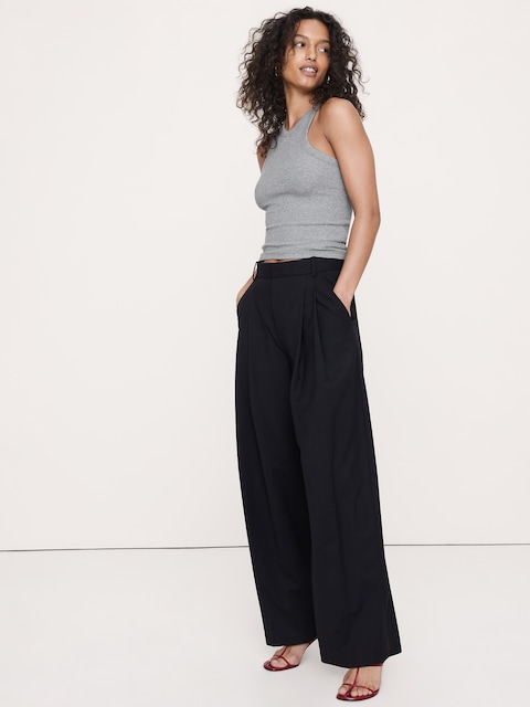 Ribbed V-Neck Tank