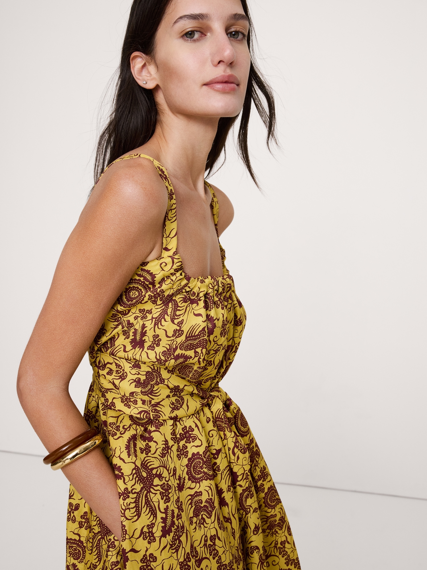 Image number 6 showing, Viscose-Linen Gathered Maxi Dress