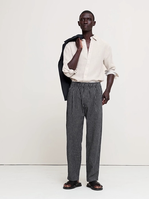 Relaxed Linen-Cotton Pleated Pull-On Pant | Banana Republic