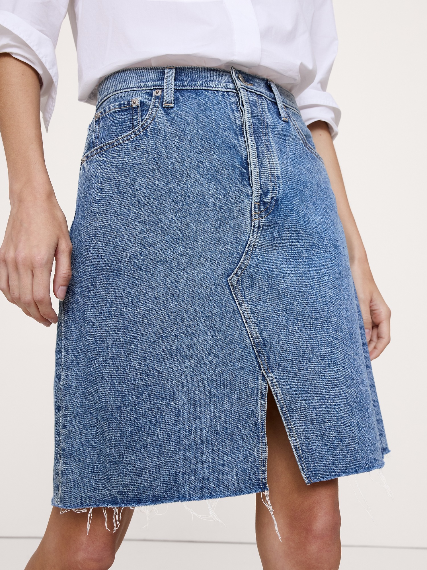 Женская юбка Banana Republic Italian Denim Knee-Length, цвет: Светлая варка — фото 3