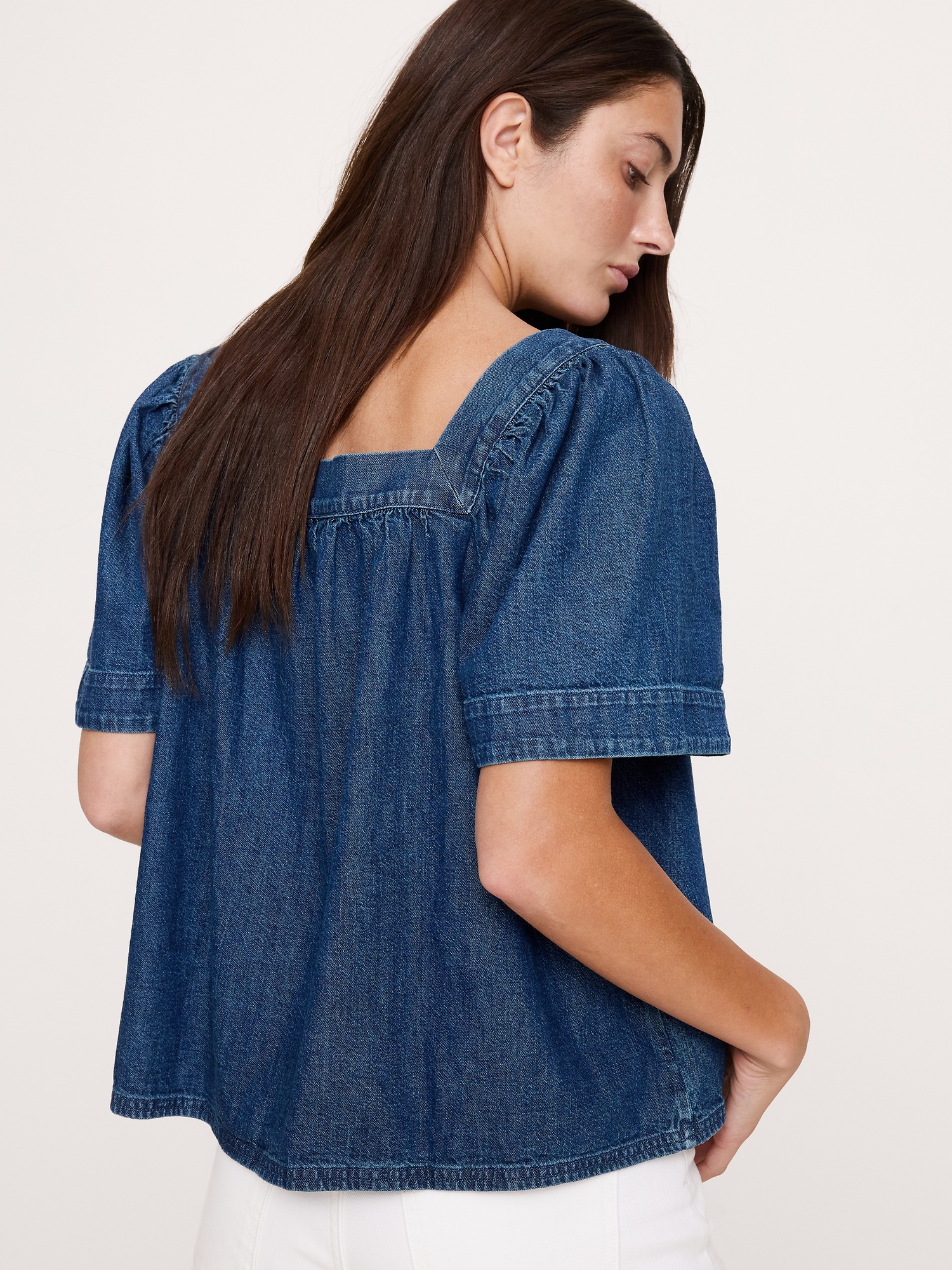 Женский топ Banana Republic Chambray Square-Neck Top, цвет: Шамбре синий — фото 2