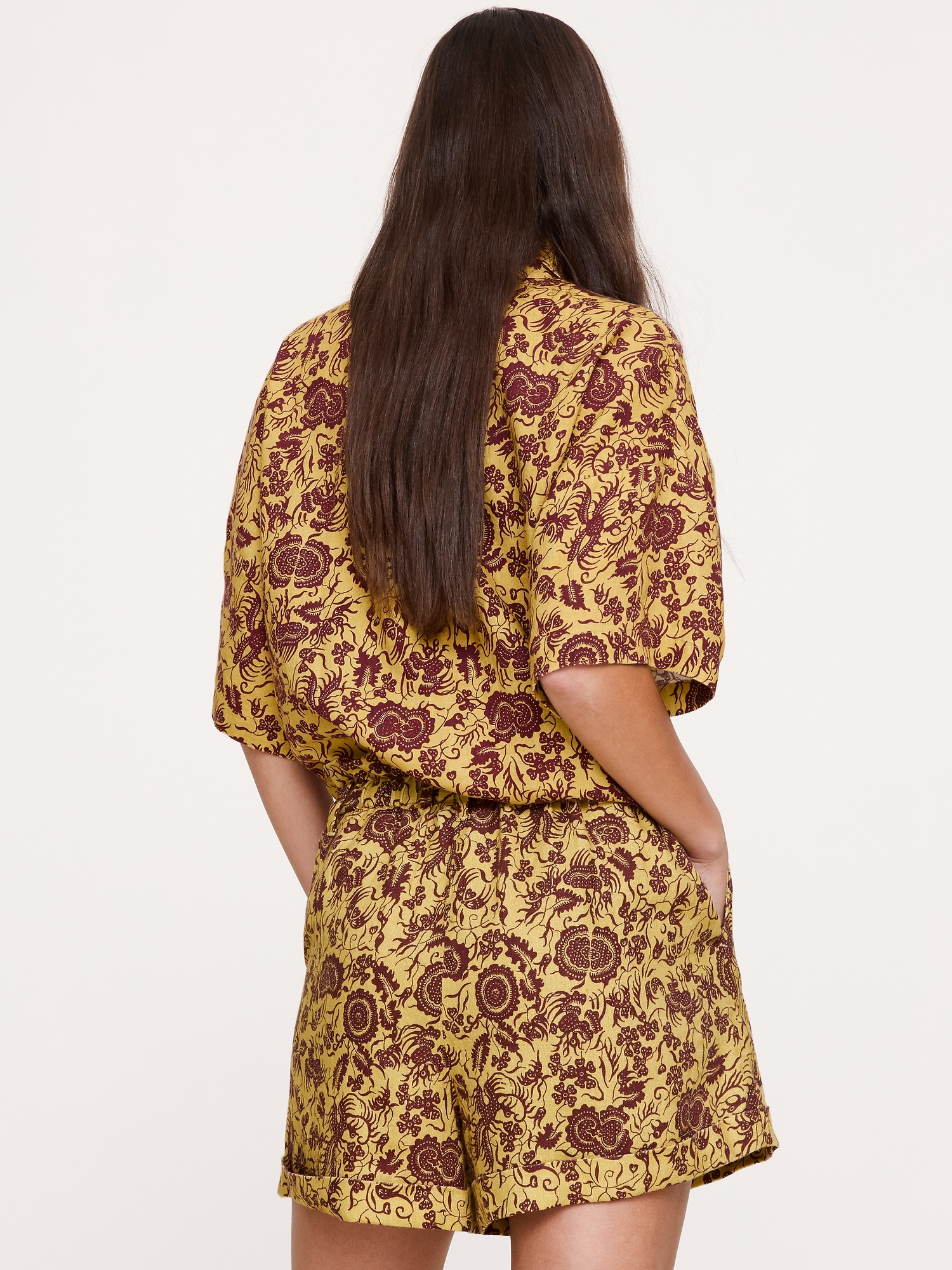 Image number 2 showing, 3.5" Paperbag-Waist Pull-On Linen Short