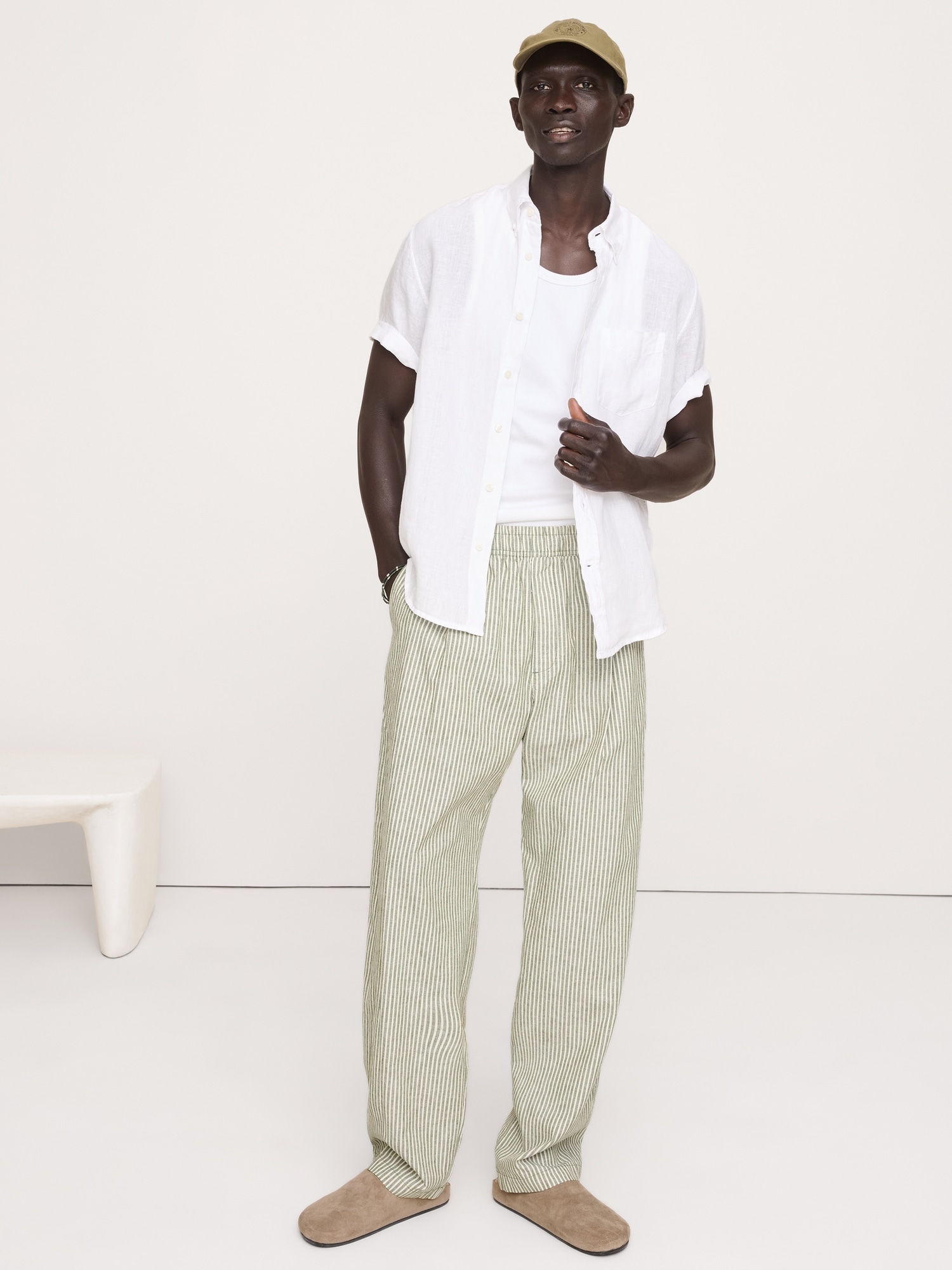 Image number 1 showing, Relaxed Linen-Cotton Pleated Pull-On Pant