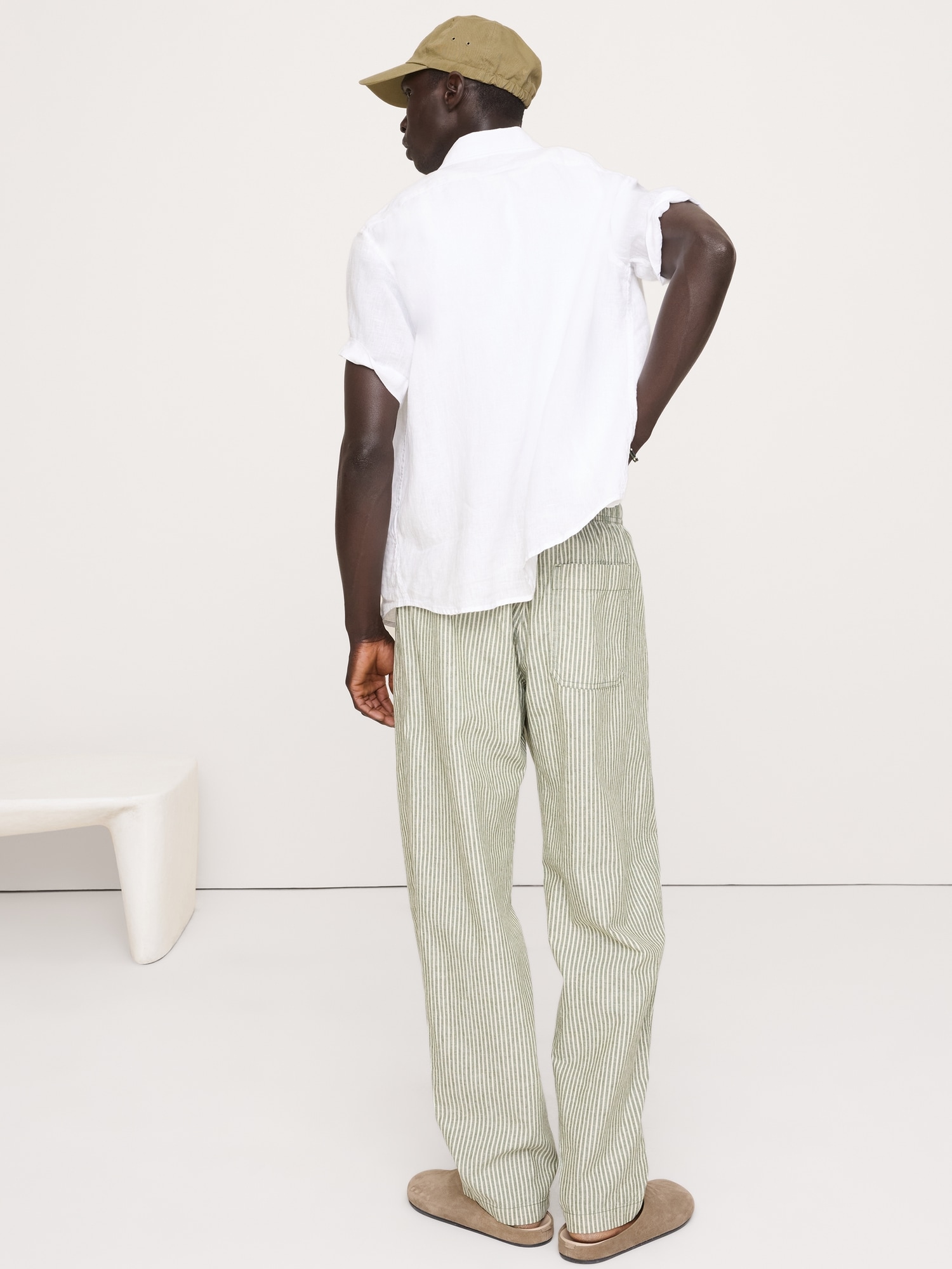 Image number 3 showing, Relaxed Linen-Cotton Pleated Pull-On Pant