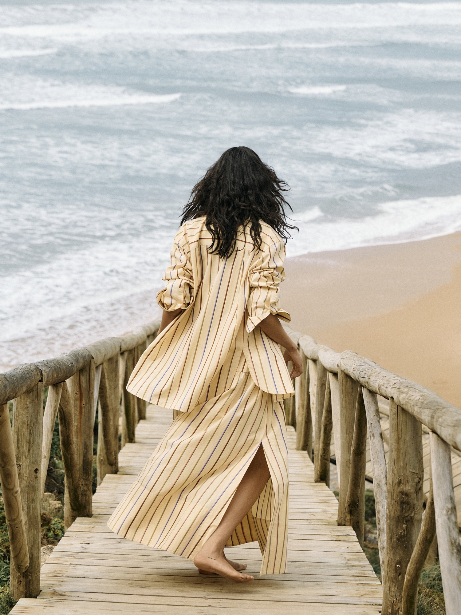 Image number 8 showing, The Oversized Shirt in Cotton Poplin