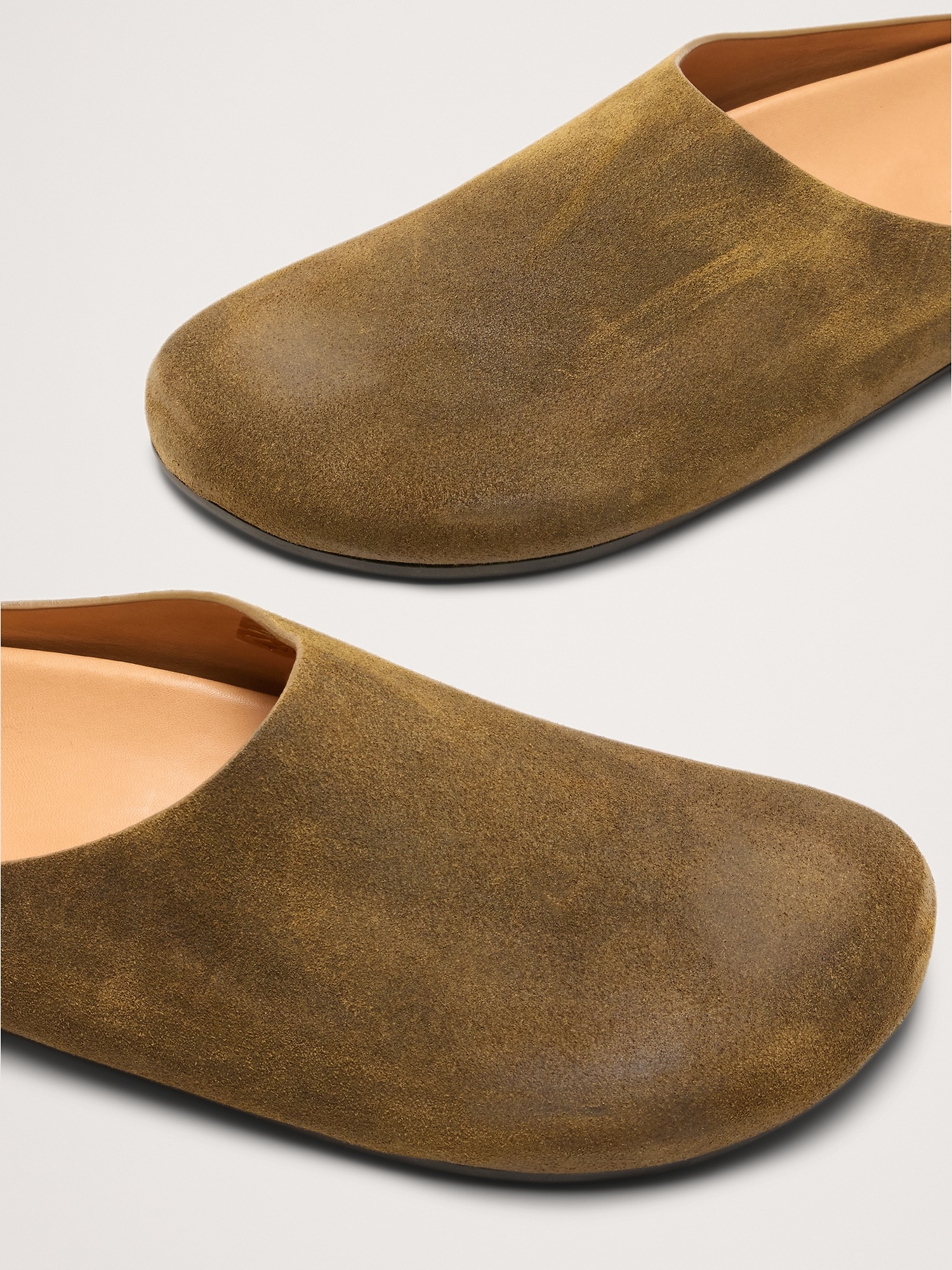 Мужские сабо Banana Republic Leather Clog, цвет: Зелёный кожаный — фото 6