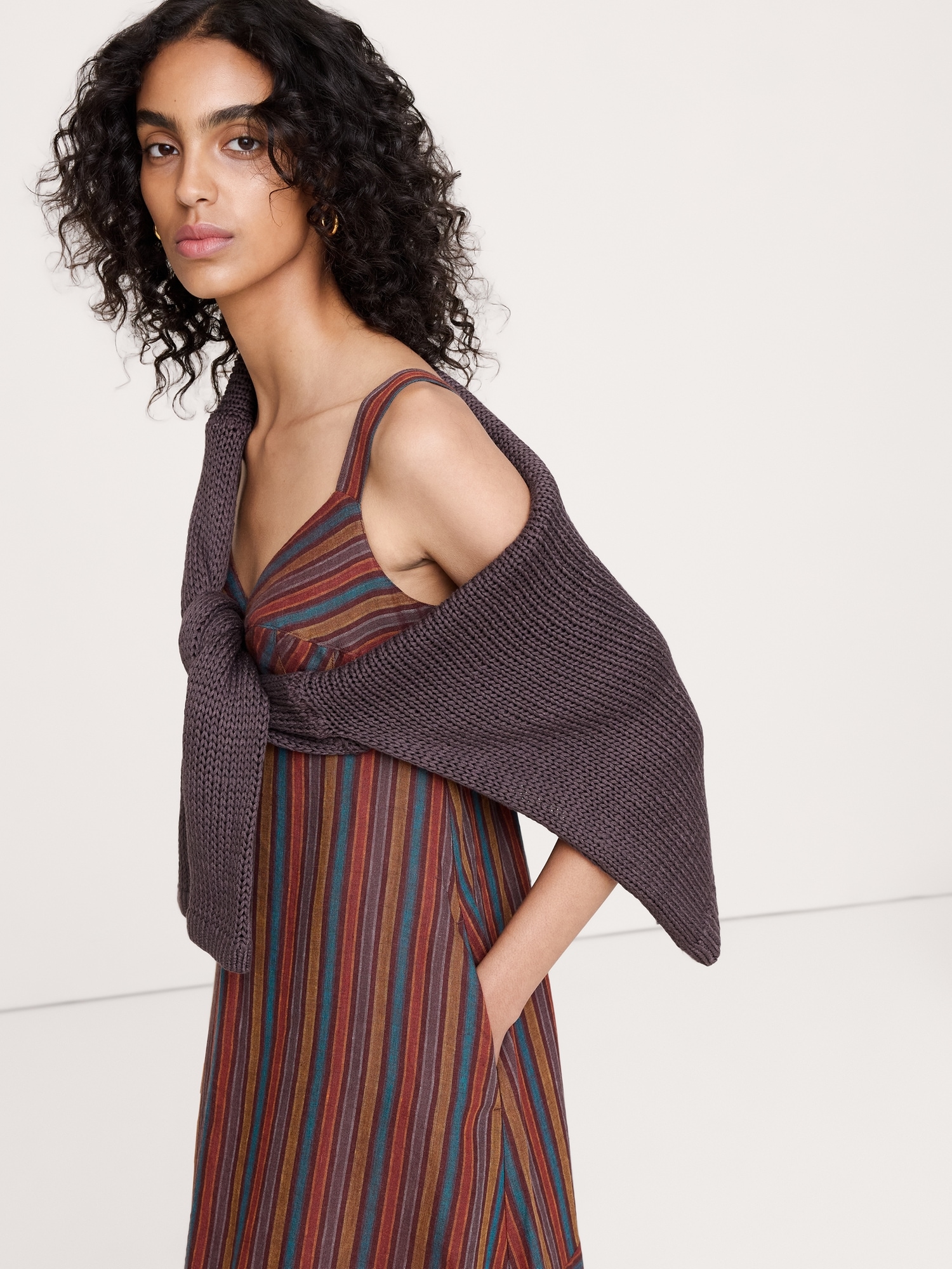 Image number 4 showing, Linen Empire-Waist Maxi Dress