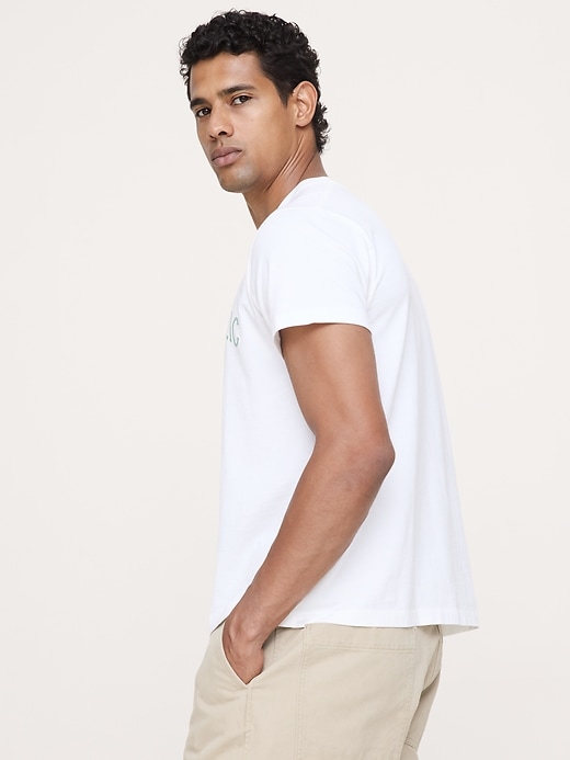 Archive Reissue Graphic T-Shirt | Banana Republic