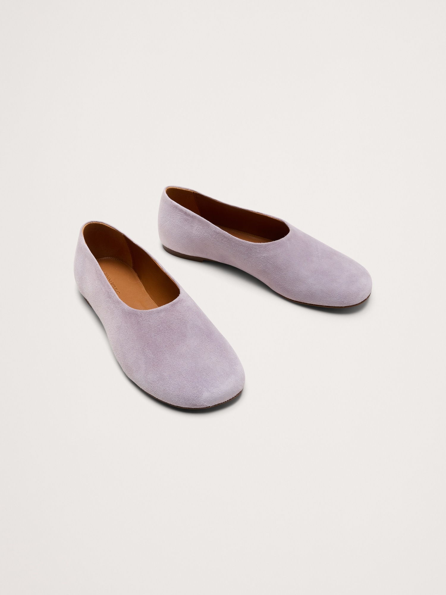 Женские балетки Banana Republic Italian Suede Ballet Flat, цвет: Сиреневый — фото 3