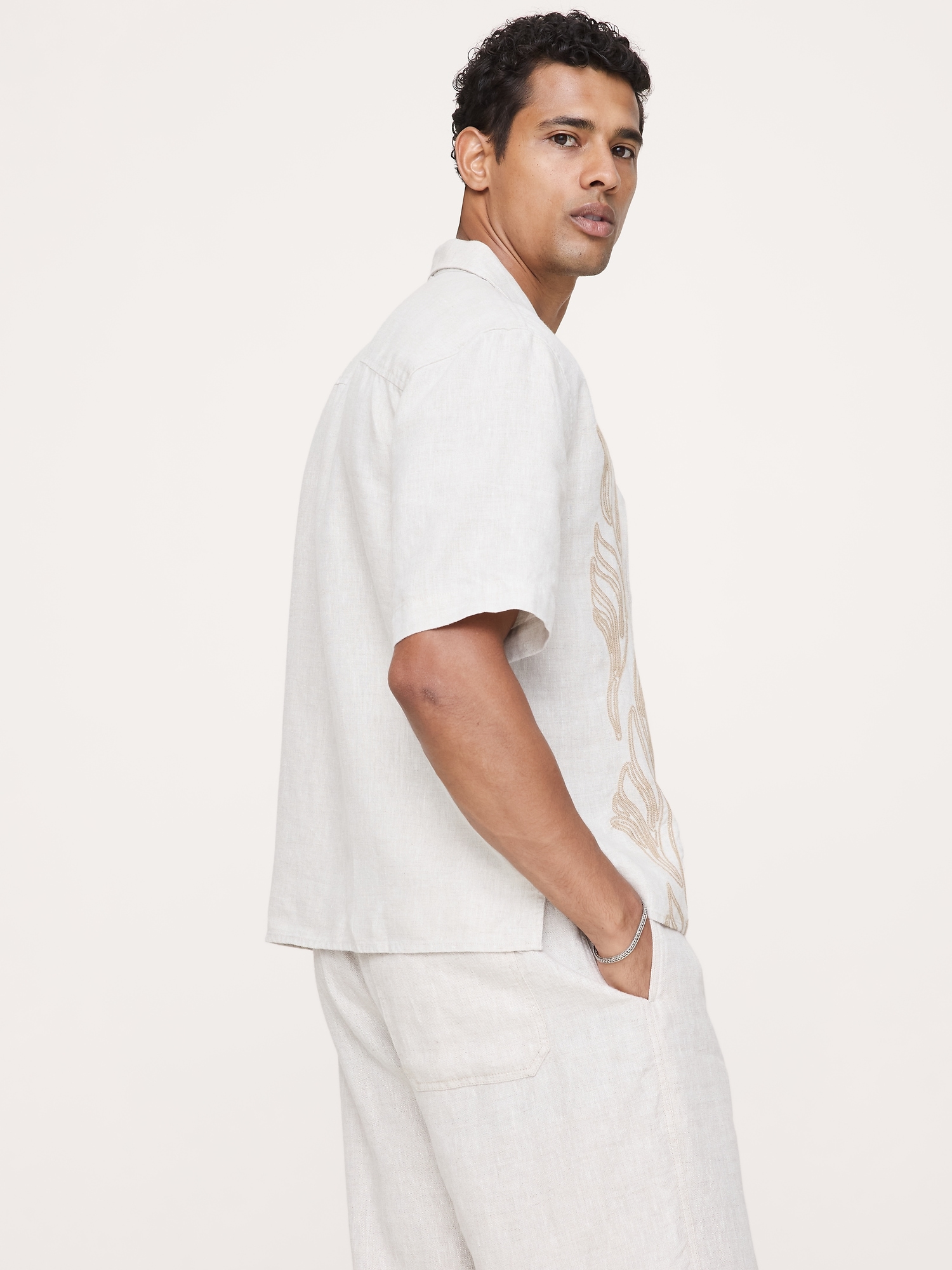 Image number 3 showing, Relaxed-Fit Embroidered Linen Resort Shirt