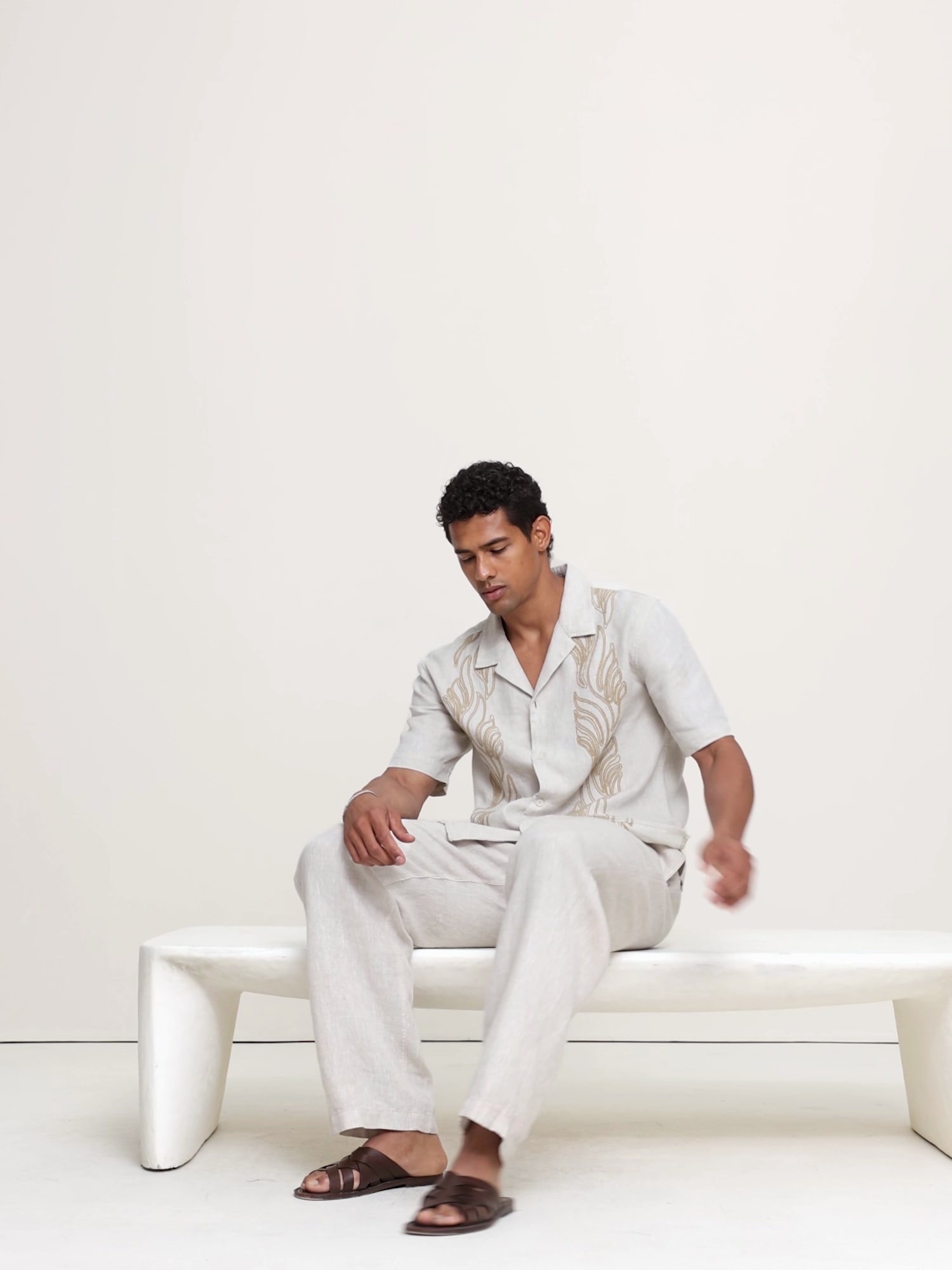 Relaxed-Fit Embroidered Linen Resort Shirt - thumbnail 6