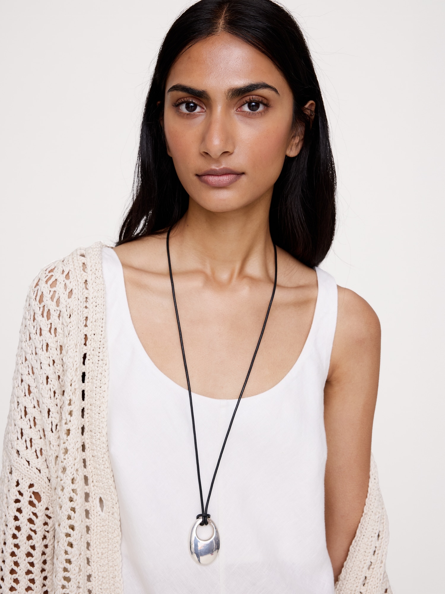 Image number 2 showing, O-Ring Sculpted Necklace