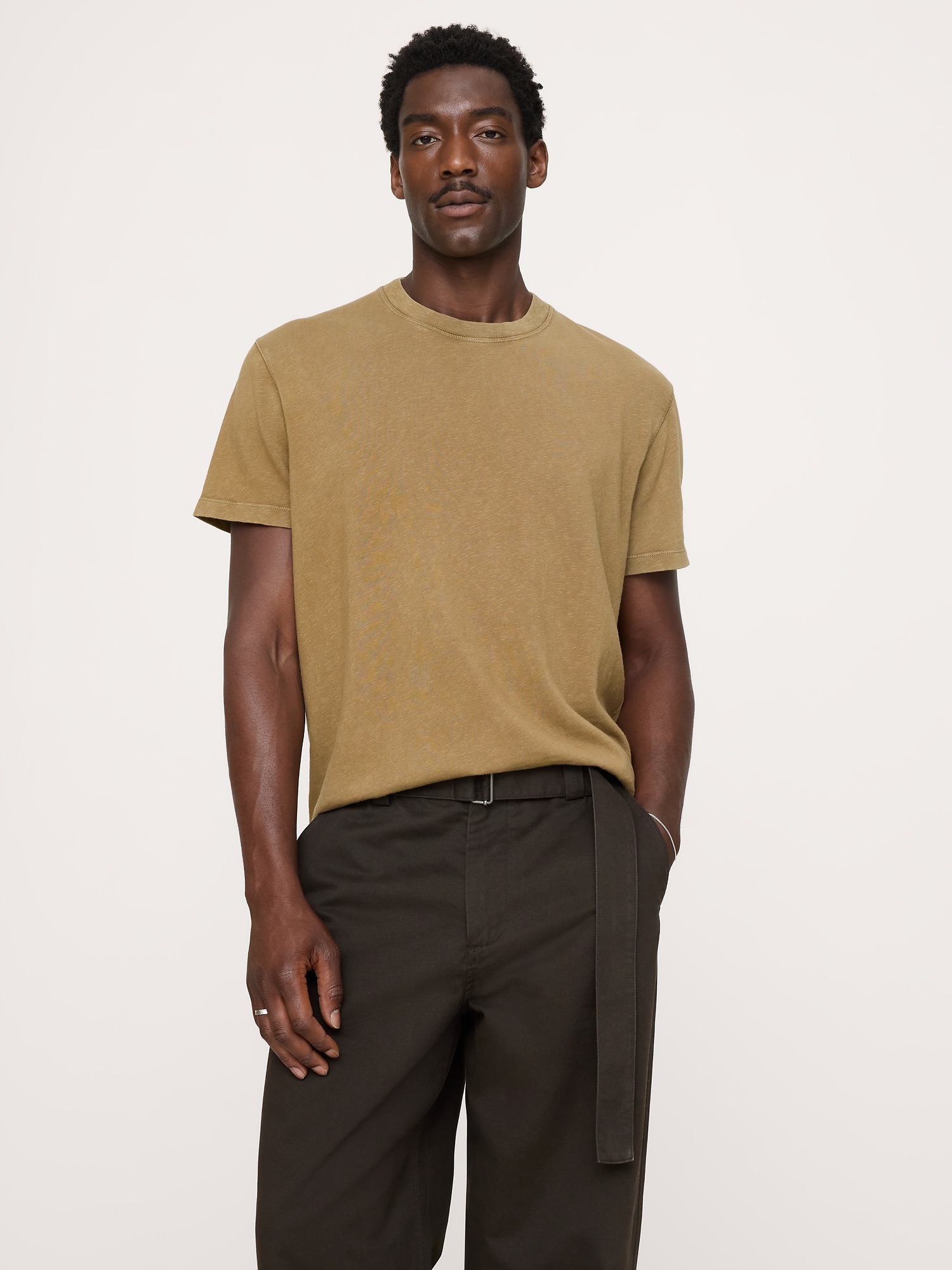 Мужская футболка Banana Republic Midweight Cotton Slub Crew-Neck, цвет: Коричневый