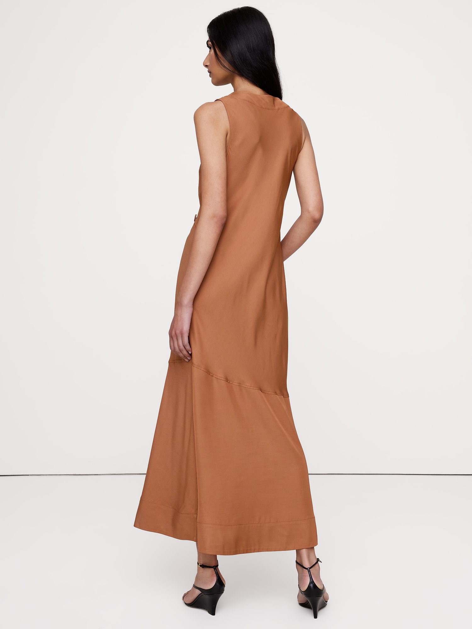 Image number 3 showing, Drapey Twill Buttoned Midi Dress