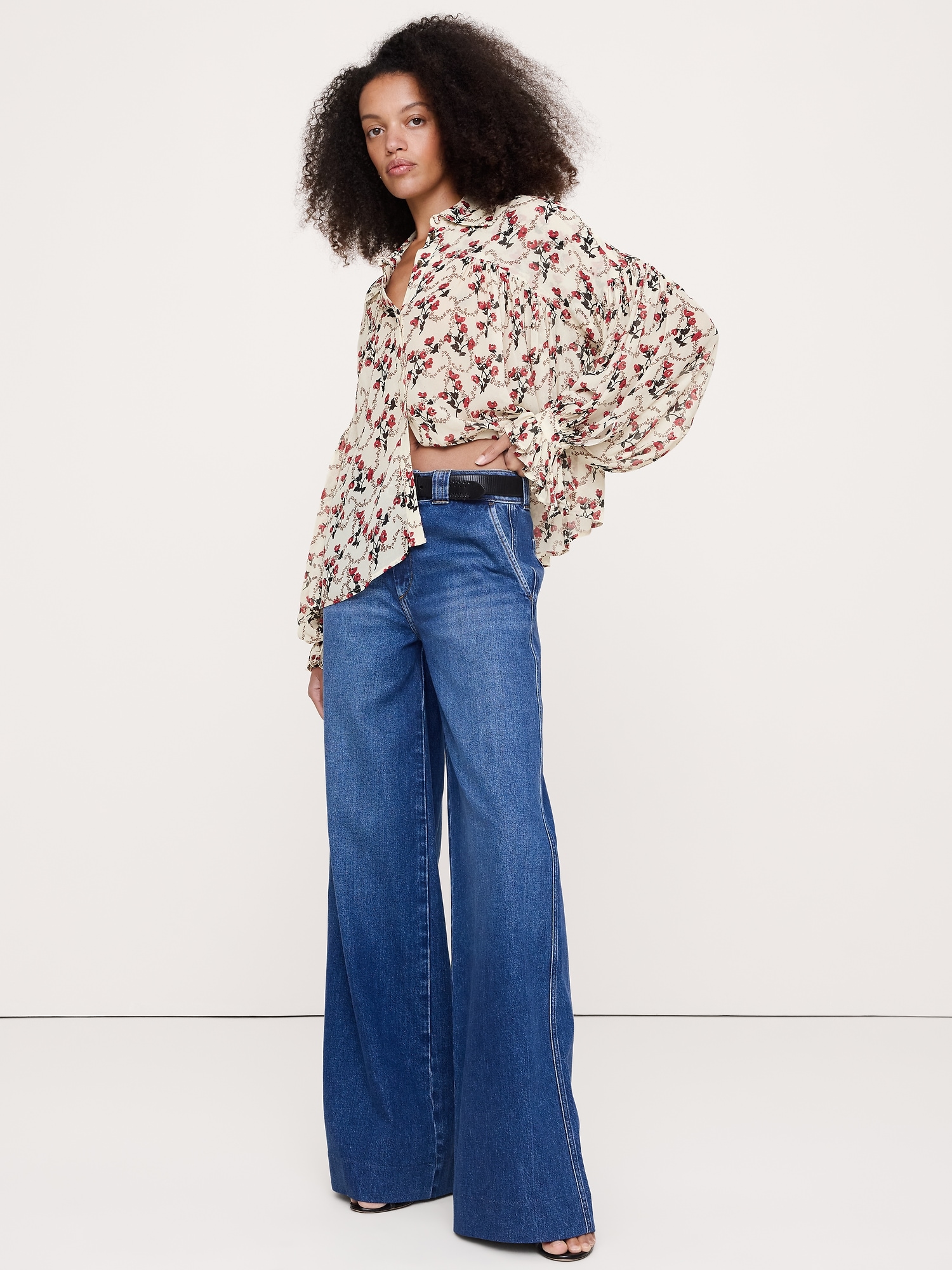 Image number 1 showing, Viscose Balloon-Sleeve Blouse