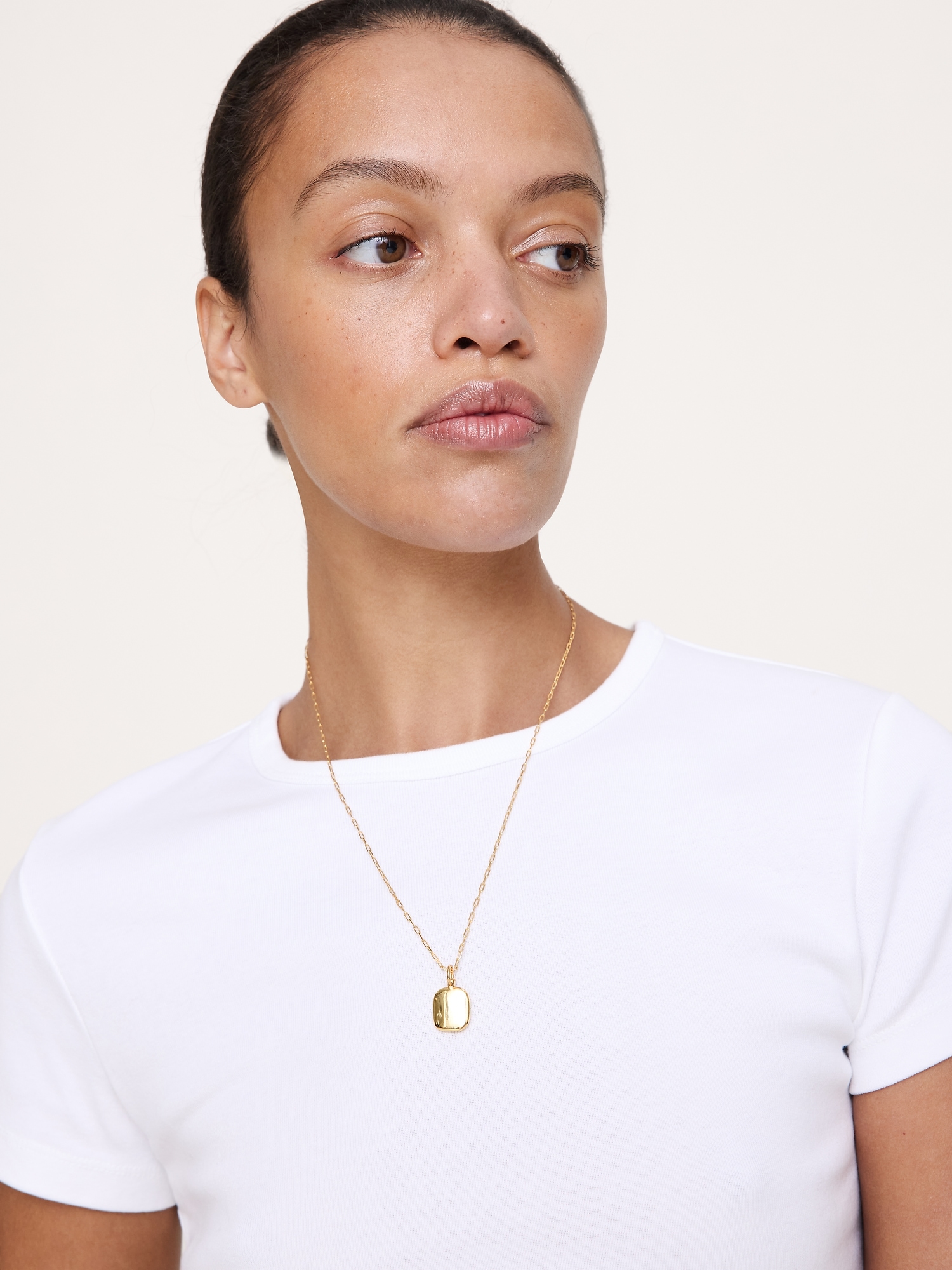 Image number 2 showing, Minimalist Pendant Necklace