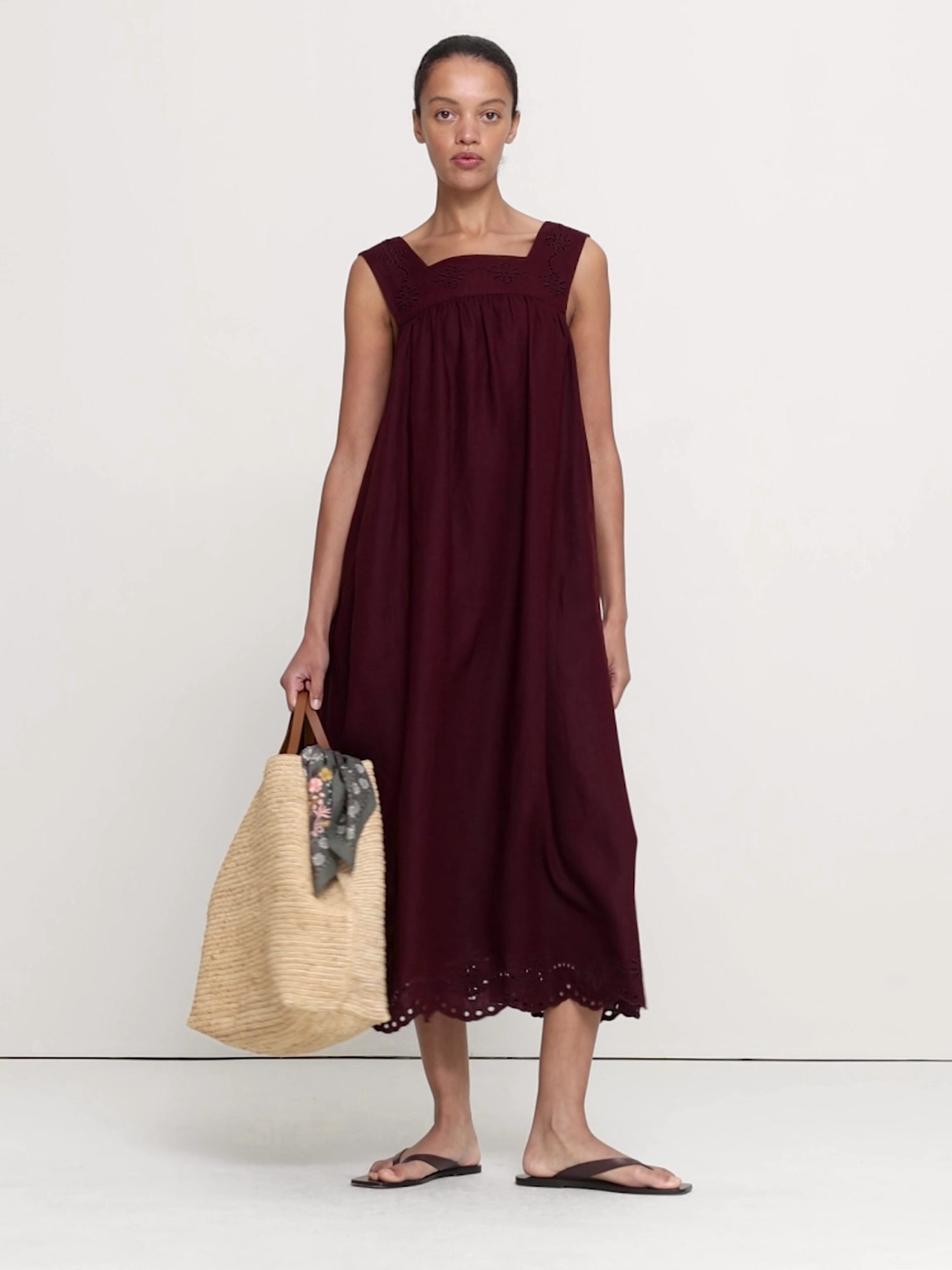 Женское платье Banana Republic Embroidered Linen Square-Neck, цвет: Бордовый коричневый — фото 4