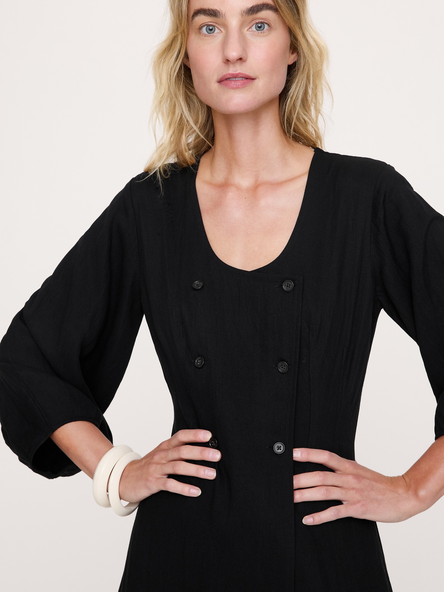 Женское платье Banana Republic Drapey Twill Buttoned Maxi, цвет: Чёрный — фото 3