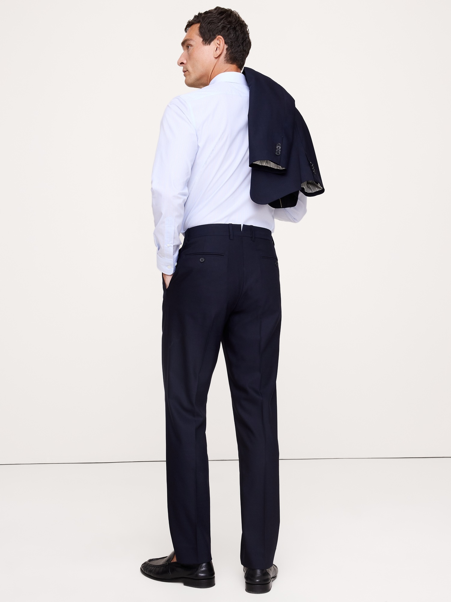 Мужские брюки Banana Republic Tailored Slim Italian Barathea Suit Pant, цвет: Тёмно-синий — фото 2