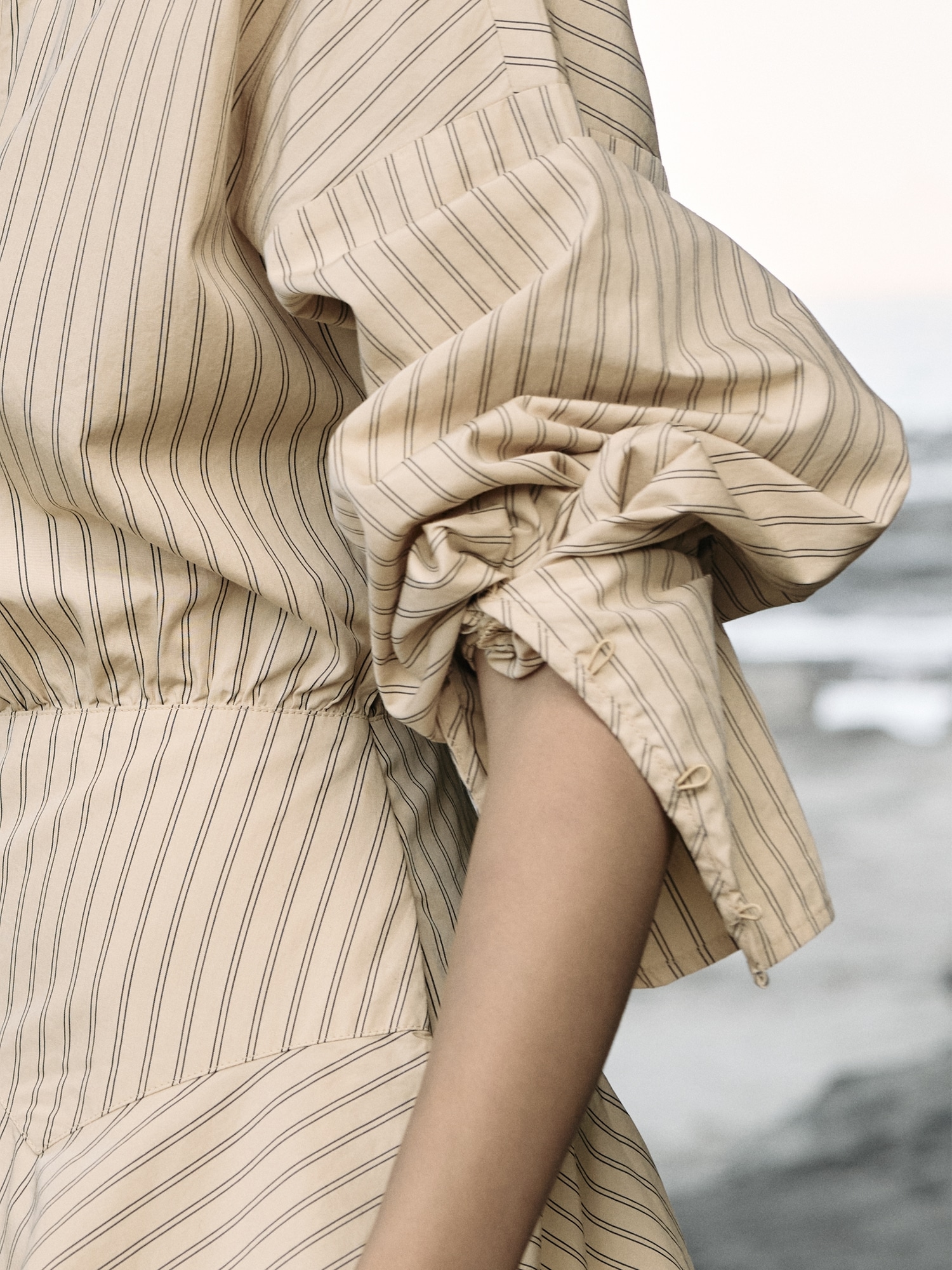 Gigot Sleeve Mini Dress - thumbnail 4