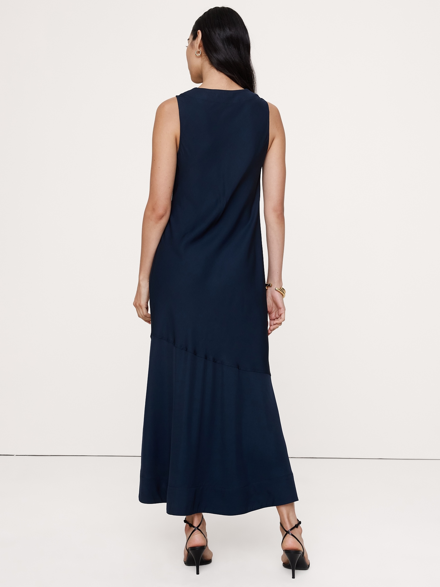 Image number 5 showing, Drapey Twill Buttoned Midi Dress
