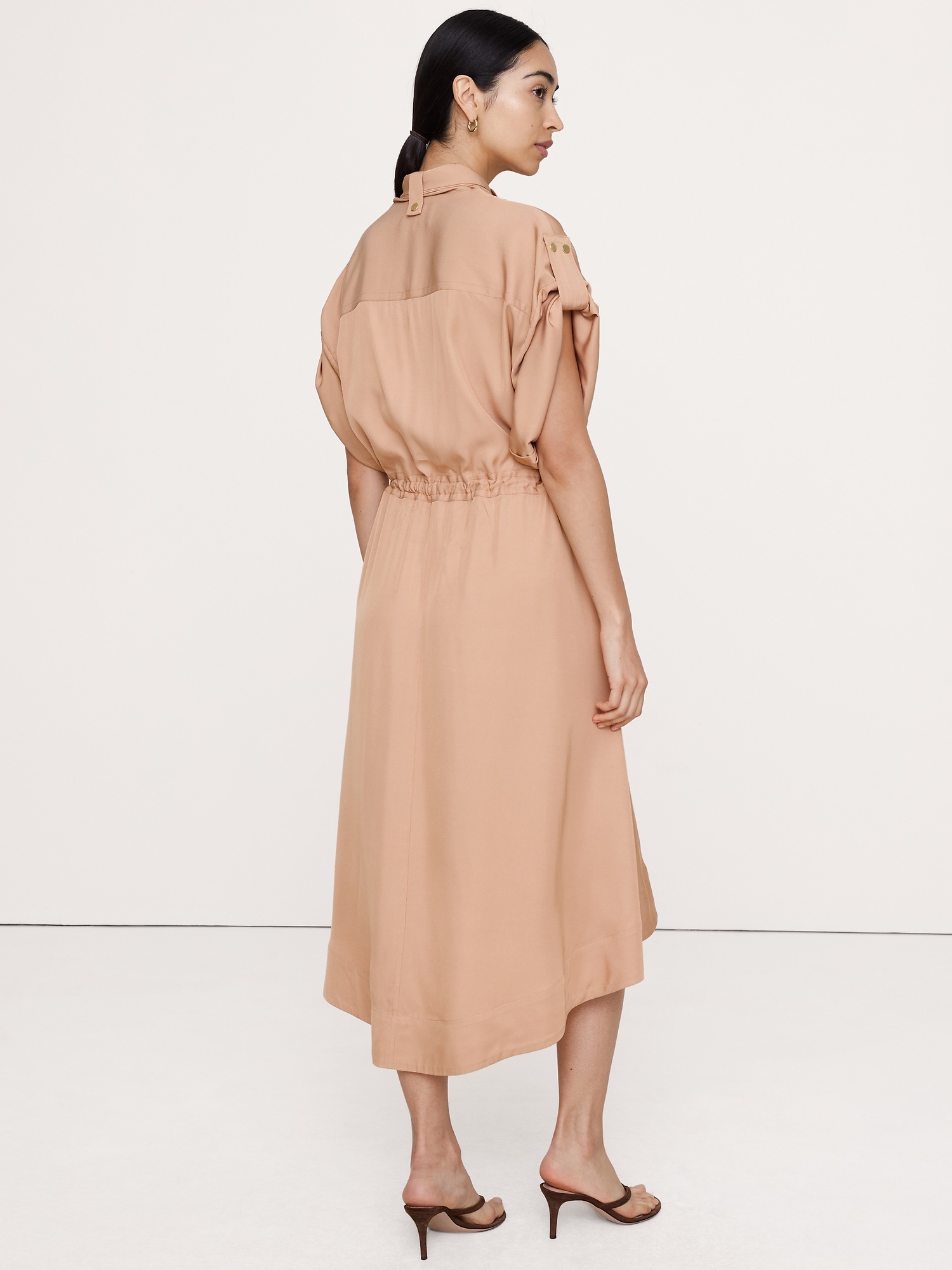 Женское платье Banana Republic Viscose Midi Shirt Dress, цвет: Рыжевато-коричневый — фото 2
